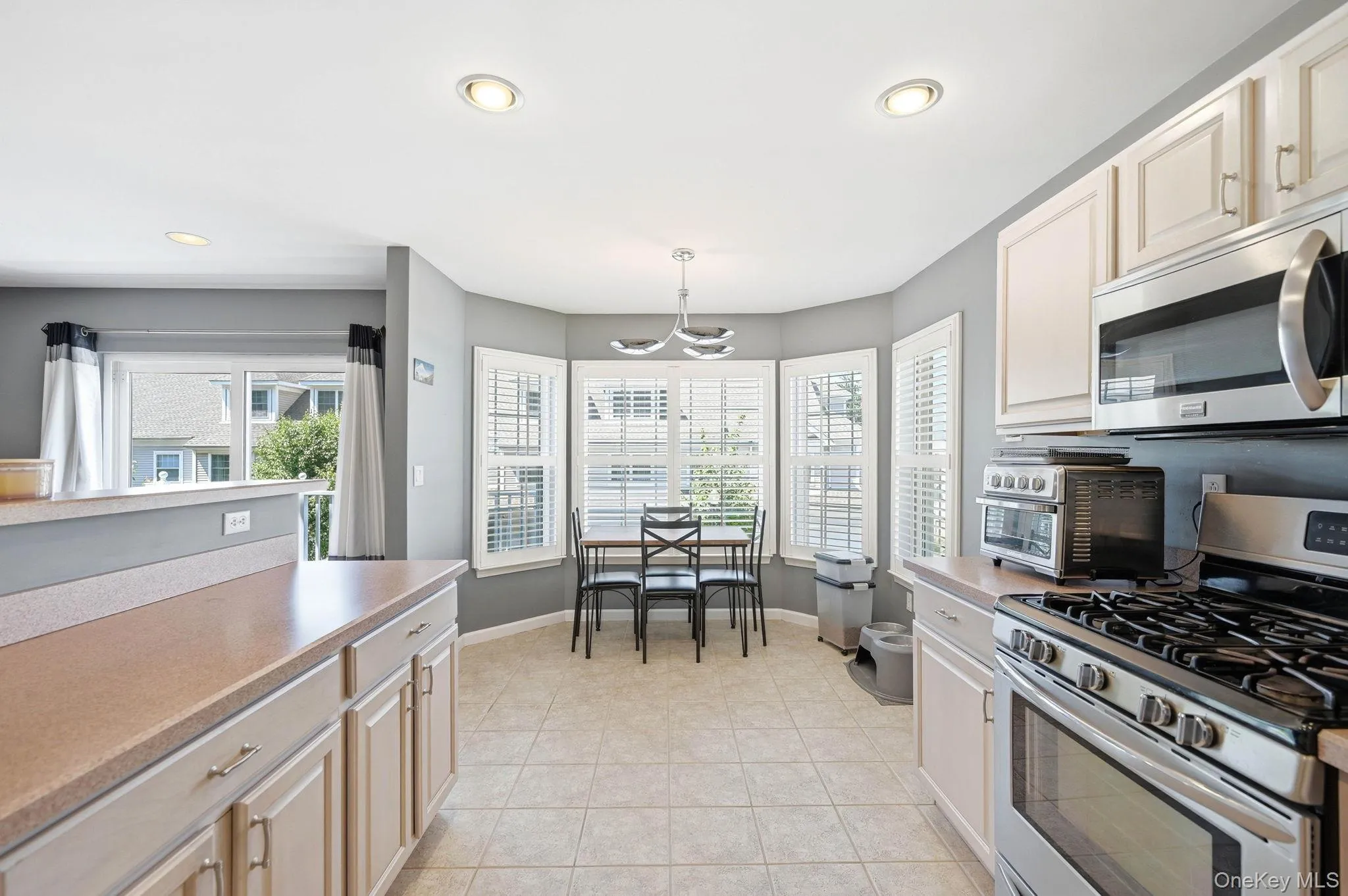 114 Crystal Hill Drive, Haverstraw, NY, 2 Bedrooms Bedrooms, 9 Rooms Rooms,2 BathroomsBathrooms,Residential,For Rent,Crystal Hill,0,1005895 114 Crystal Hill Drive, Haverstraw, NY, 2 Bedrooms Bedrooms, 9 Rooms Rooms,2 BathroomsBathrooms,Residential,For Rent,Crystal Hill,0,1005895
