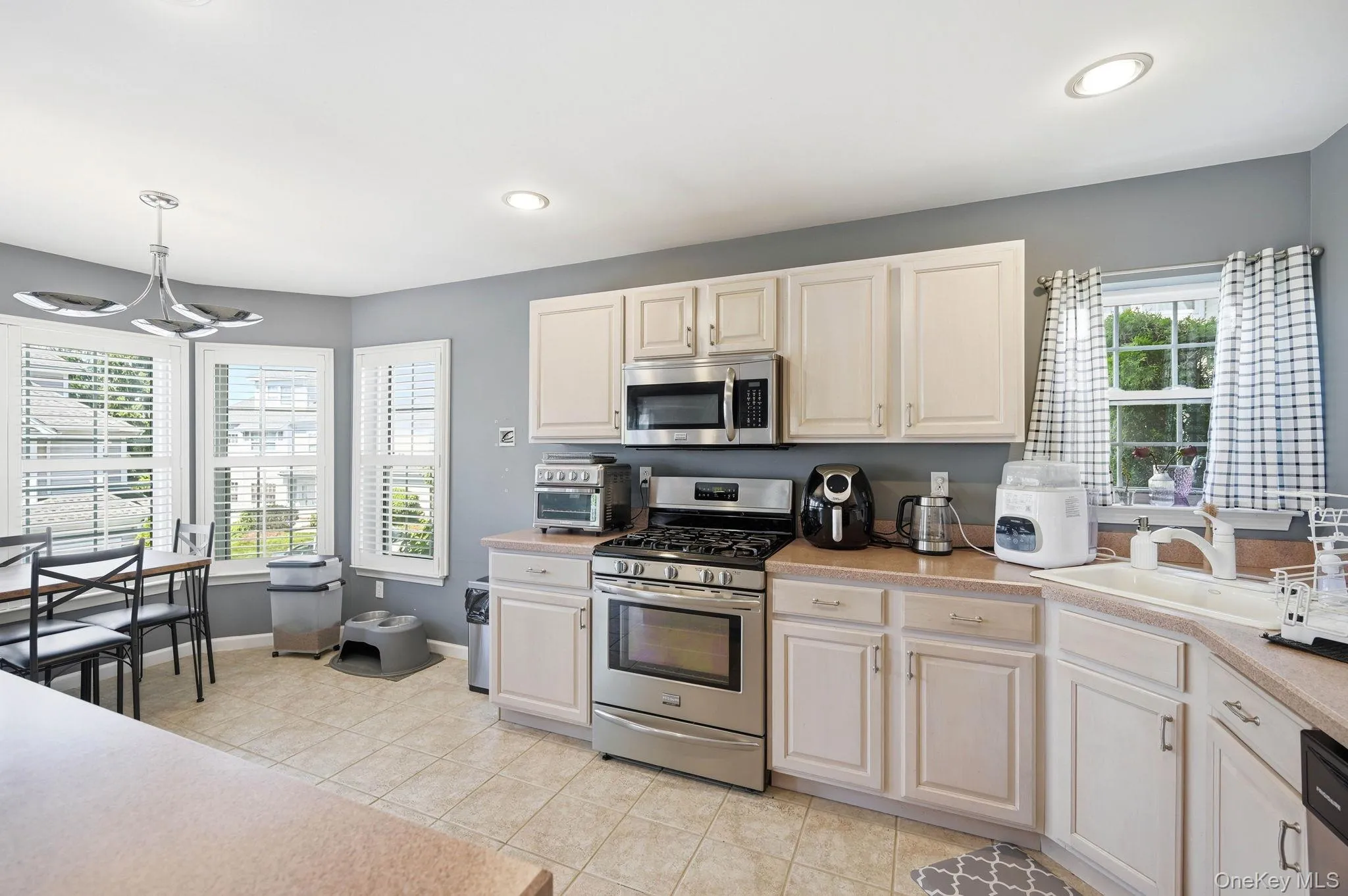 114 Crystal Hill Drive, Haverstraw, NY, 2 Bedrooms Bedrooms, 9 Rooms Rooms,2 BathroomsBathrooms,Residential,For Rent,Crystal Hill,0,1005895 114 Crystal Hill Drive, Haverstraw, NY, 2 Bedrooms Bedrooms, 9 Rooms Rooms,2 BathroomsBathrooms,Residential,For Rent,Crystal Hill,0,1005895