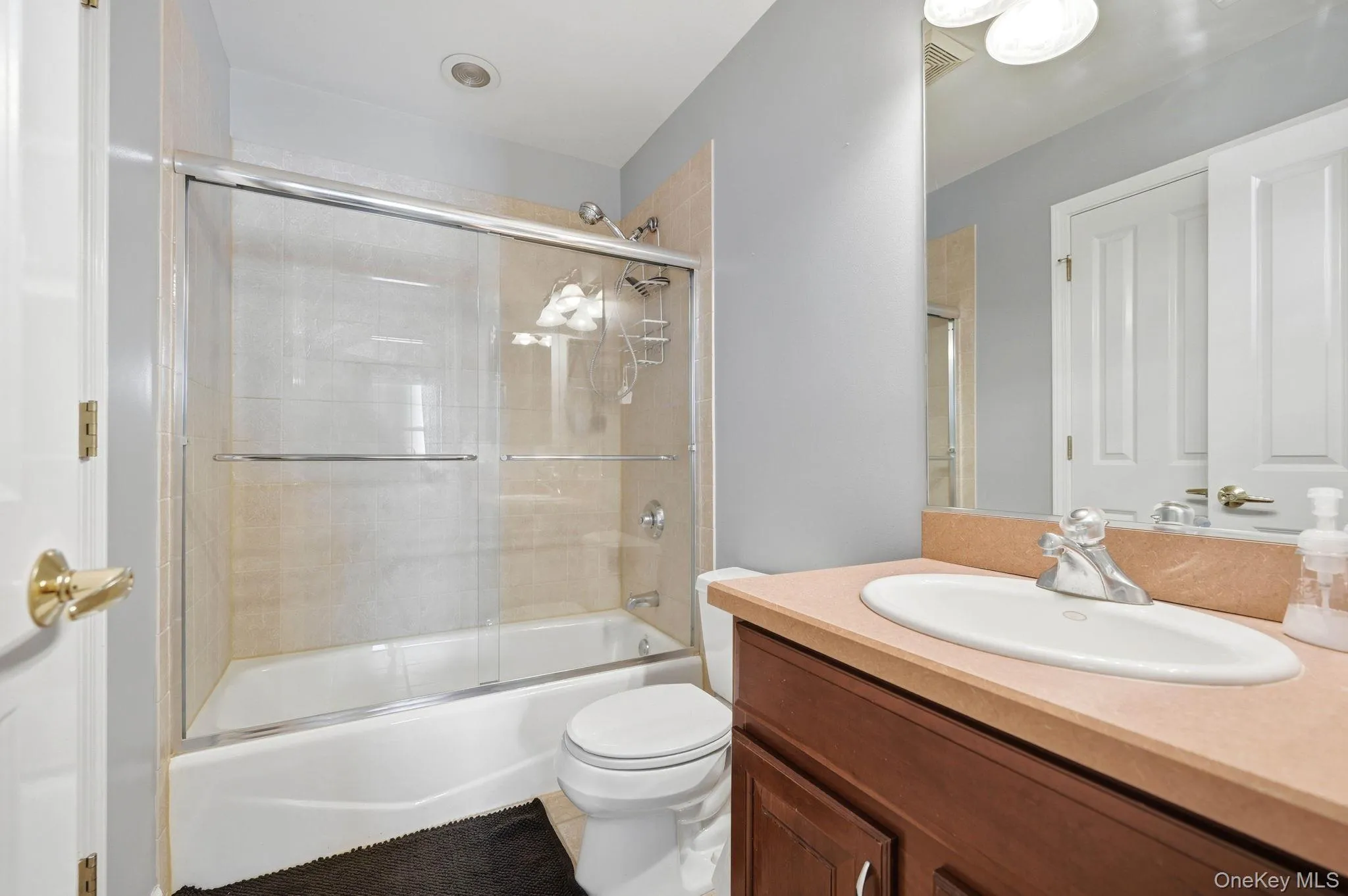 114 Crystal Hill Drive, Haverstraw, NY, 2 Bedrooms Bedrooms, 9 Rooms Rooms,2 BathroomsBathrooms,Residential,For Rent,Crystal Hill,0,1005895 114 Crystal Hill Drive, Haverstraw, NY, 2 Bedrooms Bedrooms, 9 Rooms Rooms,2 BathroomsBathrooms,Residential,For Rent,Crystal Hill,0,1005895