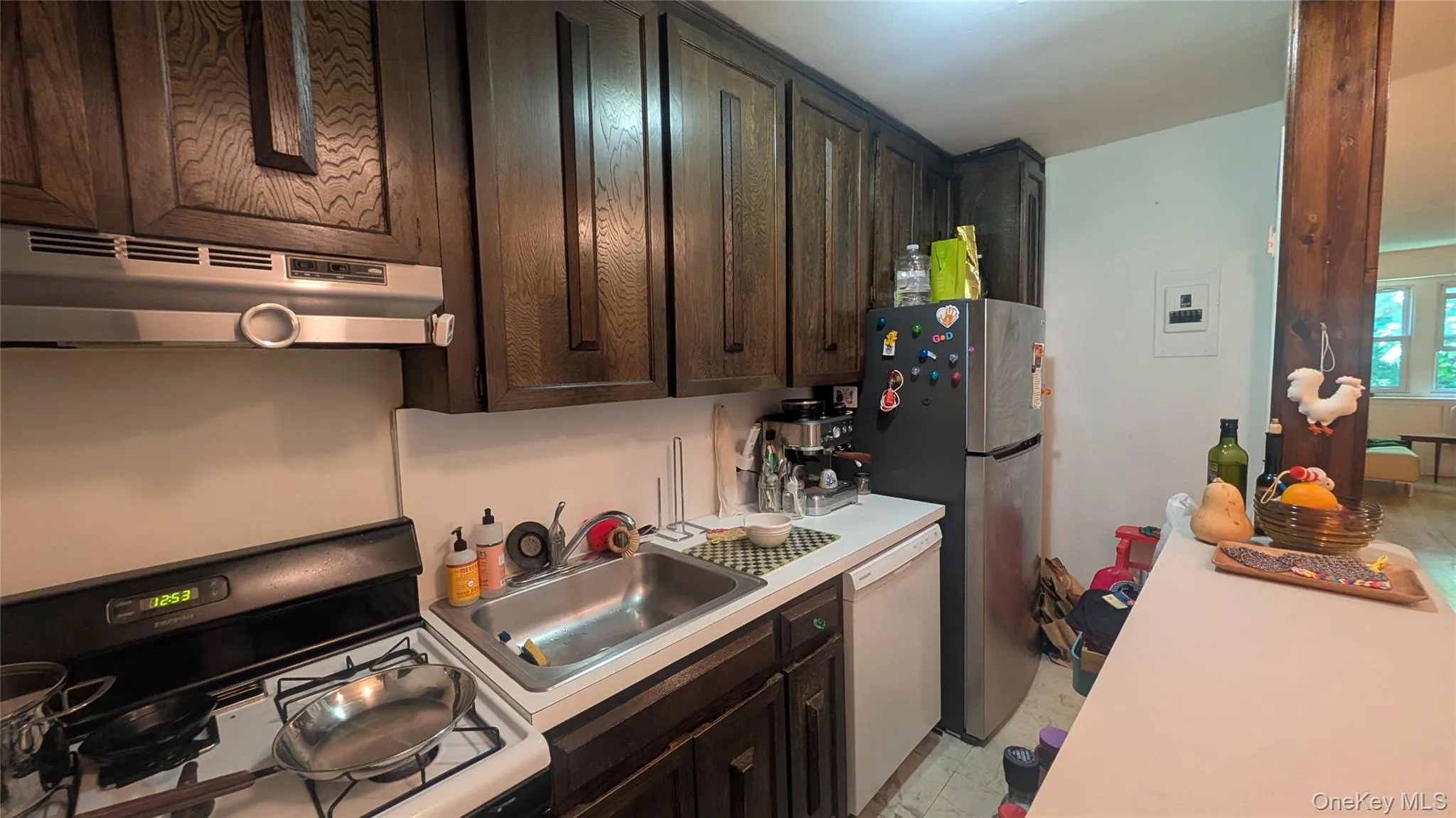 30 Pearsall Avenue, Glen Cove, NY, 1 Bedroom Bedrooms, 3 Rooms Rooms,1 BathroomBathrooms,Residential,For Rent,Pearsall,0,1005896 30 Pearsall Avenue, Glen Cove, NY, 1 Bedroom Bedrooms, 3 Rooms Rooms,1 BathroomBathrooms,Residential,For Rent,Pearsall,0,1005896