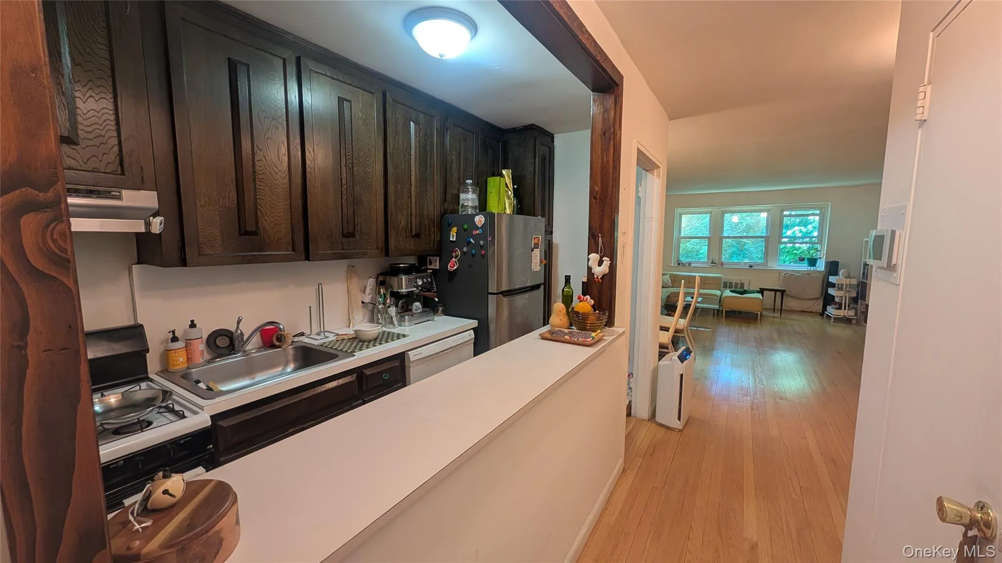 30 Pearsall Avenue, Glen Cove, NY, 1 Bedroom Bedrooms, 3 Rooms Rooms,1 BathroomBathrooms,Residential,For Rent,Pearsall,0,1005896 30 Pearsall Avenue, Glen Cove, NY, 1 Bedroom Bedrooms, 3 Rooms Rooms,1 BathroomBathrooms,Residential,For Rent,Pearsall,0,1005896