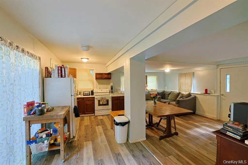 181 Oakridge Road, Wawarsing, NY, 2 Bedrooms Bedrooms, 4 Rooms Rooms,1 BathroomBathrooms,Residential,For Rent,Oakridge,0,1005899 181 Oakridge Road, Wawarsing, NY, 2 Bedrooms Bedrooms, 4 Rooms Rooms,1 BathroomBathrooms,Residential,For Rent,Oakridge,0,1005899