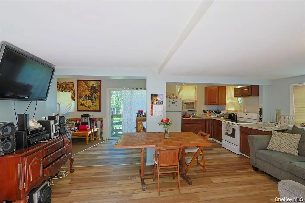 181 Oakridge Road, Wawarsing, NY, 2 Bedrooms Bedrooms, 4 Rooms Rooms,1 BathroomBathrooms,Residential,For Rent,Oakridge,0,1005899 181 Oakridge Road, Wawarsing, NY, 2 Bedrooms Bedrooms, 4 Rooms Rooms,1 BathroomBathrooms,Residential,For Rent,Oakridge,0,1005899