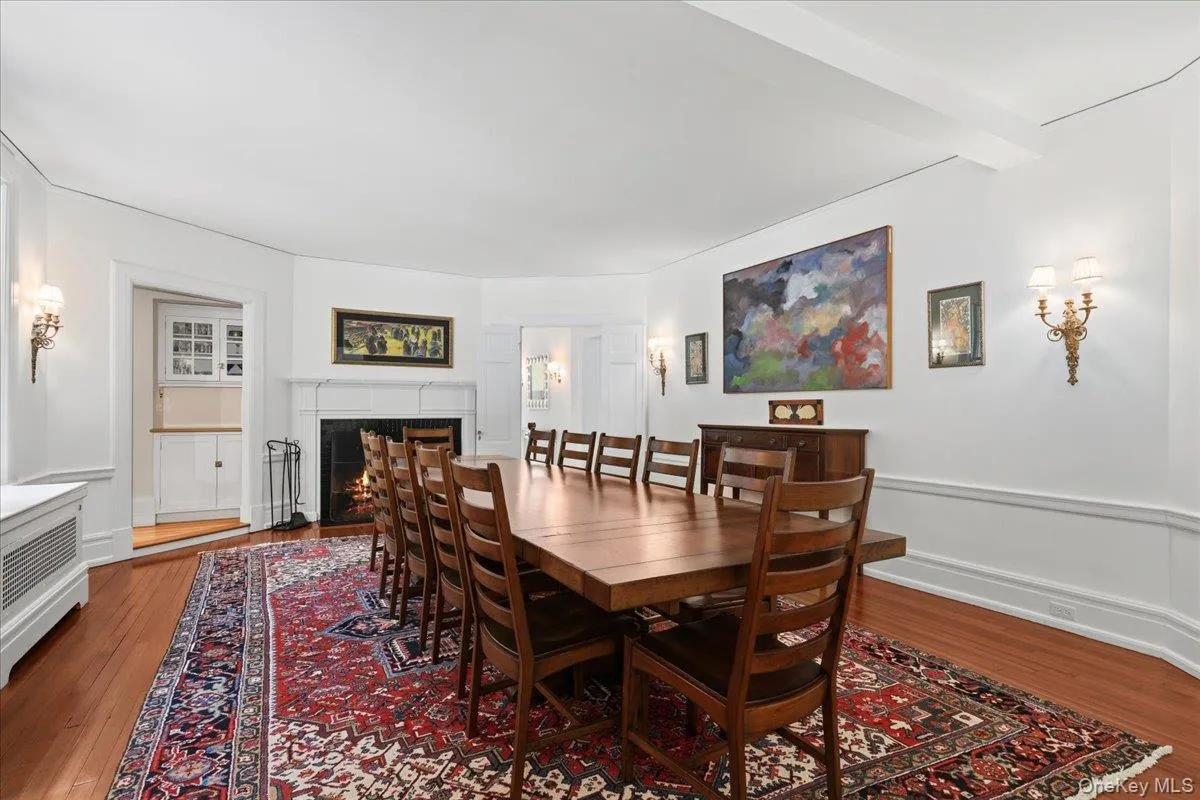 Dining room with fireplace Dining room with fireplace