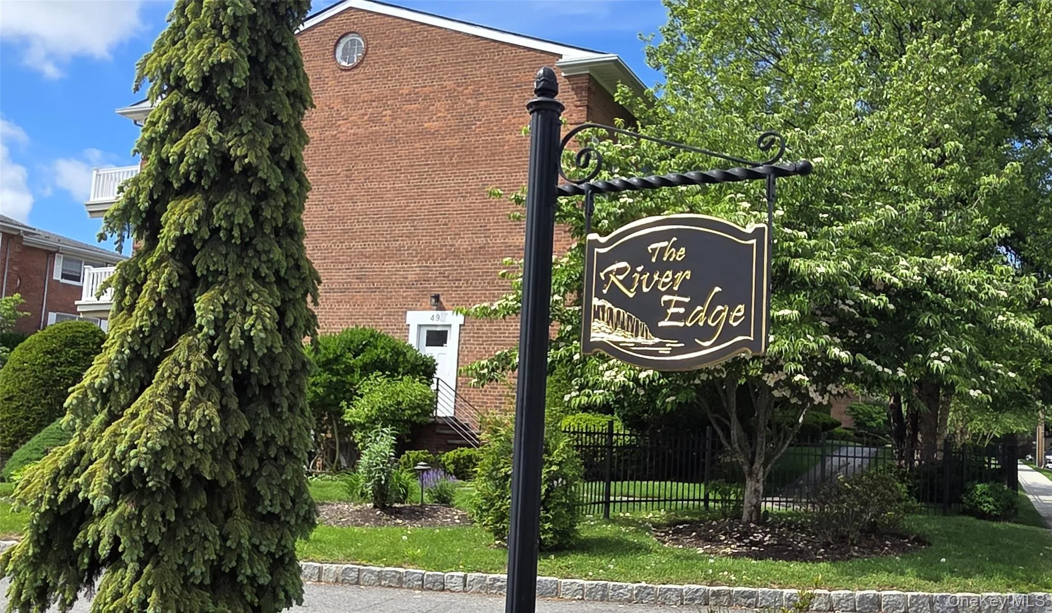 Be a part of the desirable River Edge community Be a part of the desirable River Edge community