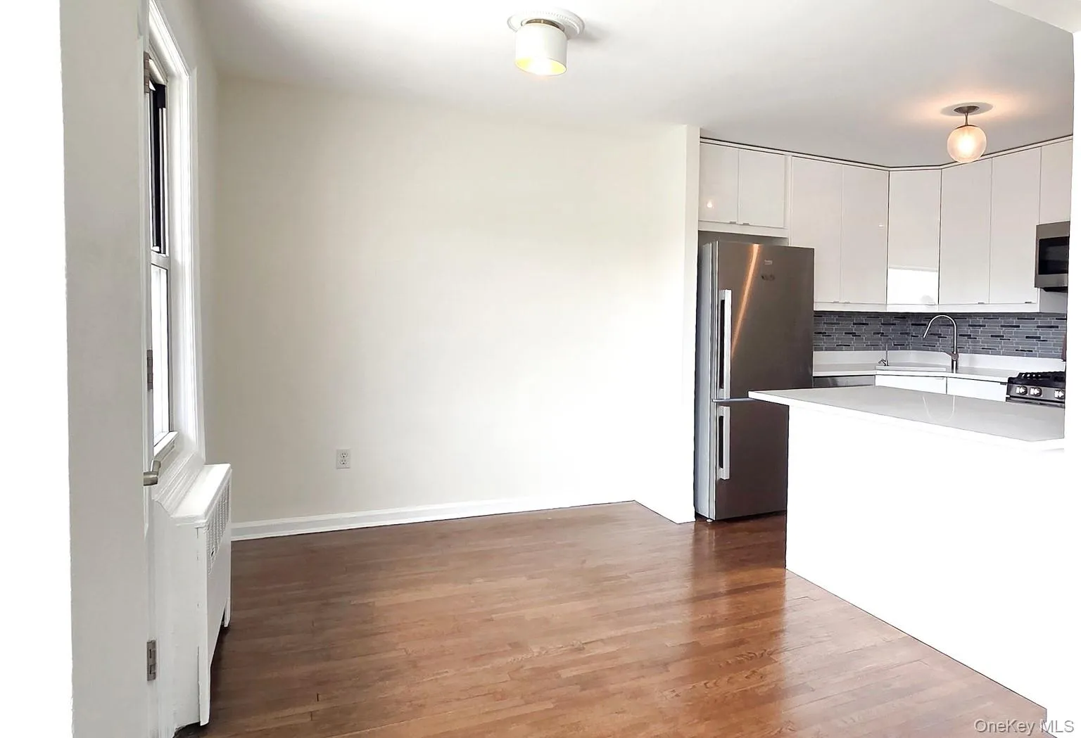 Plenty of room for your dining table Plenty of room for your dining table