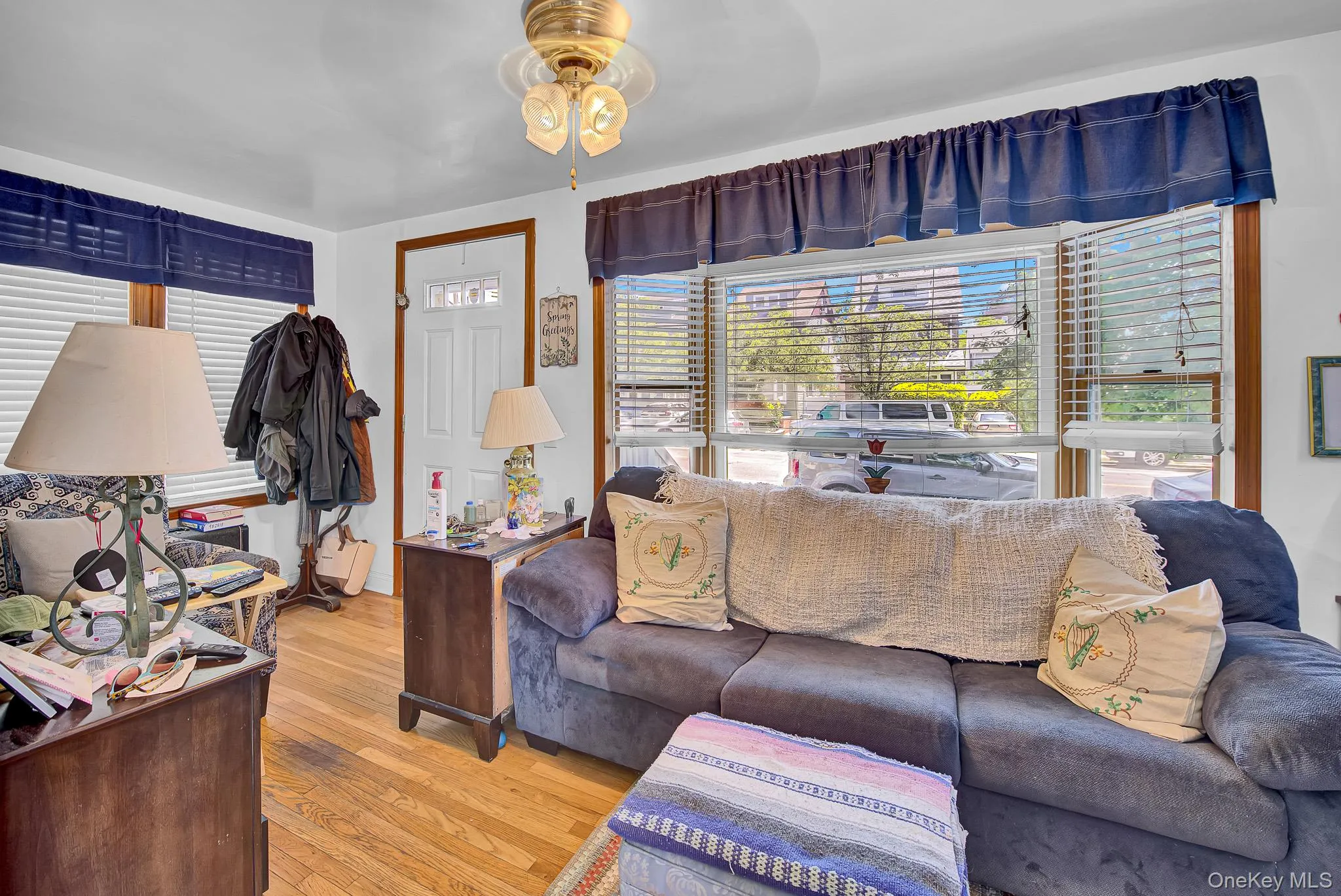 8854 Winchester Boulevard, New York, NY, 3 Bedrooms Bedrooms, 8 Rooms Rooms,1 BathroomBathrooms,Residential,For Rent,Winchester,0,1005906 8854 Winchester Boulevard, New York, NY, 3 Bedrooms Bedrooms, 8 Rooms Rooms,1 BathroomBathrooms,Residential,For Rent,Winchester,0,1005906