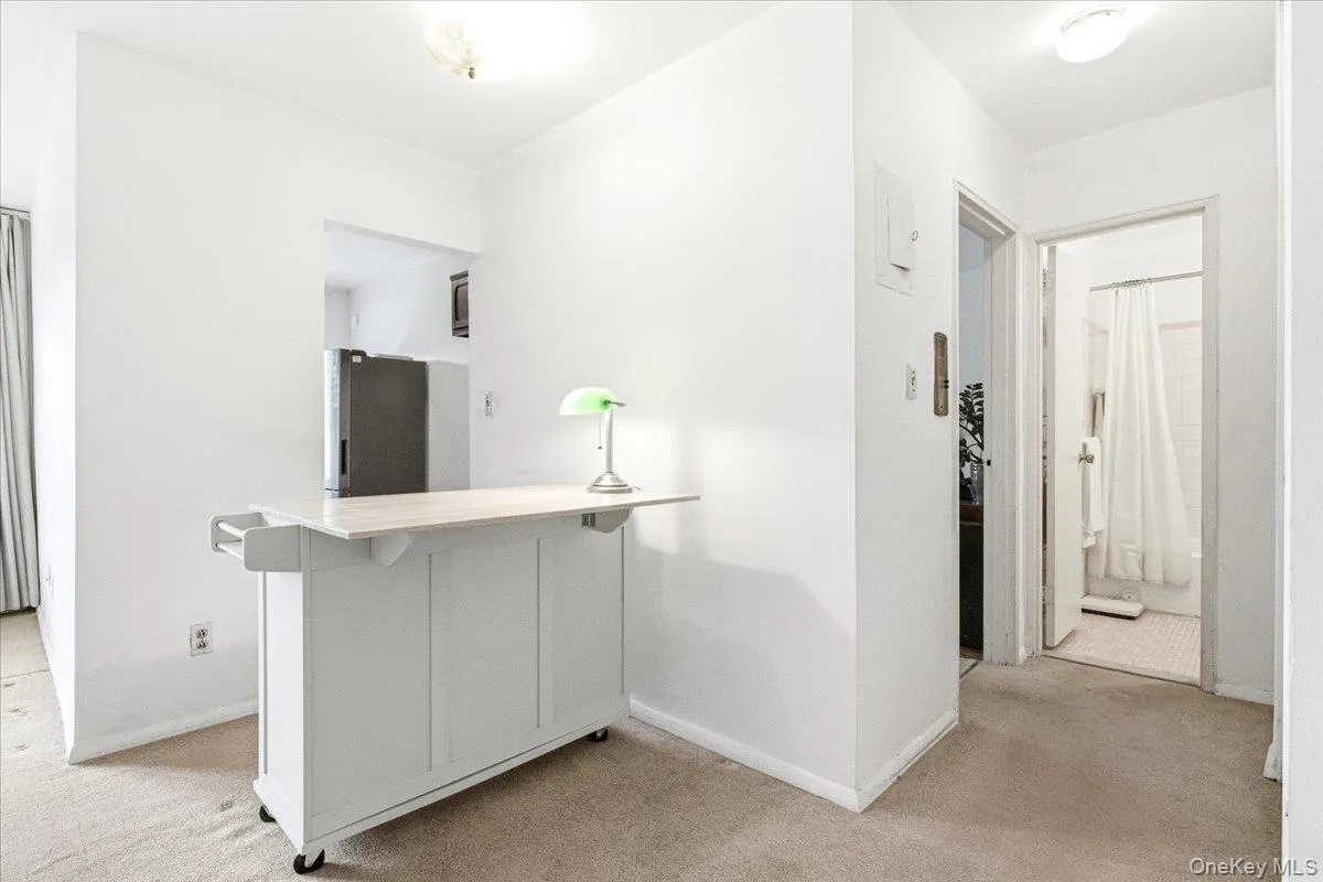 68-15 Selfridge Street, New York, NY, 1 Bedroom Bedrooms, 4 Rooms Rooms,1 BathroomBathrooms,Residential,For Rent,Selfridge,0,1005908 68-15 Selfridge Street, New York, NY, 1 Bedroom Bedrooms, 4 Rooms Rooms,1 BathroomBathrooms,Residential,For Rent,Selfridge,0,1005908