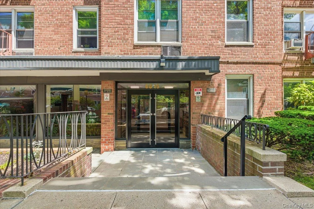 68-15 Selfridge Street, New York, NY, 1 Bedroom Bedrooms, 4 Rooms Rooms,1 BathroomBathrooms,Residential,For Rent,Selfridge,0,1005908 68-15 Selfridge Street, New York, NY, 1 Bedroom Bedrooms, 4 Rooms Rooms,1 BathroomBathrooms,Residential,For Rent,Selfridge,0,1005908