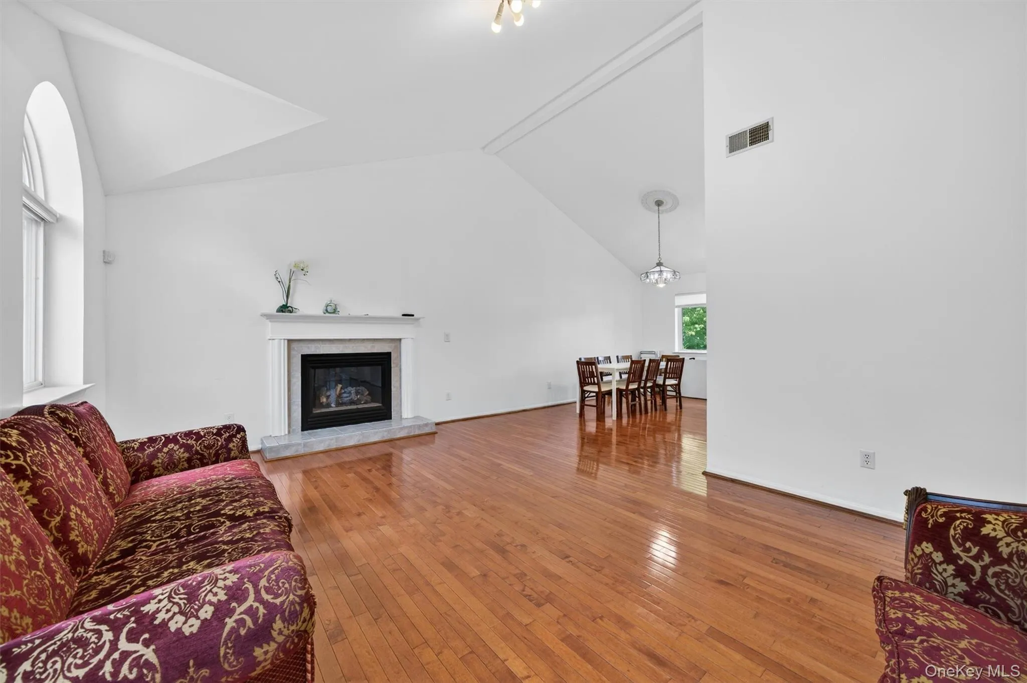 4 Sequoia Trail, Woodbury, NY, 4 Bedrooms Bedrooms, 8 Rooms Rooms,2 BathroomsBathrooms,Residential,For Rent,Sequoia,0,1005912 4 Sequoia Trail, Woodbury, NY, 4 Bedrooms Bedrooms, 8 Rooms Rooms,2 BathroomsBathrooms,Residential,For Rent,Sequoia,0,1005912