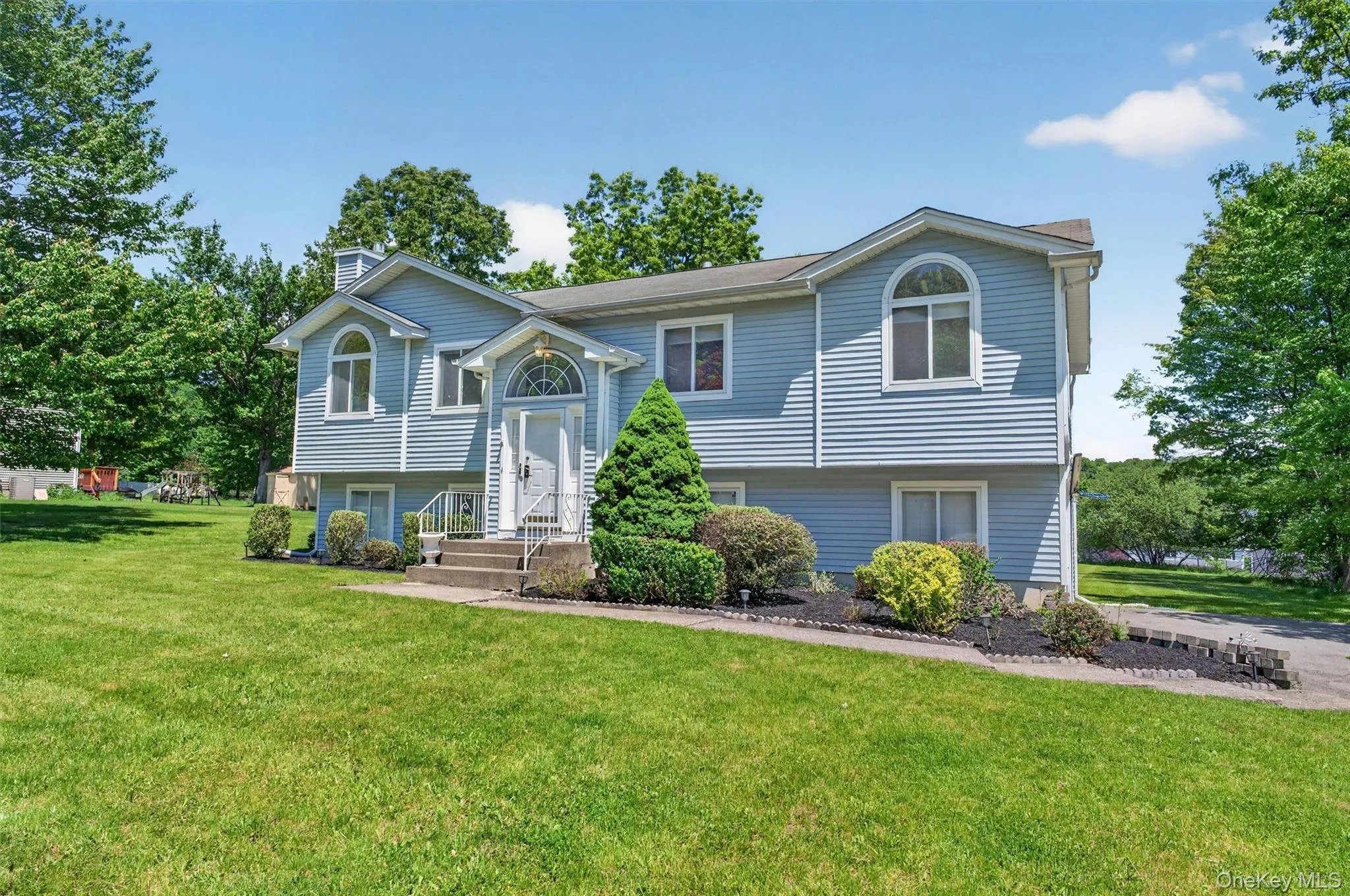 4 Sequoia Trail, Woodbury, NY, 4 Bedrooms Bedrooms, 8 Rooms Rooms,2 BathroomsBathrooms,Residential,For Rent,Sequoia,0,1005912 4 Sequoia Trail, Woodbury, NY, 4 Bedrooms Bedrooms, 8 Rooms Rooms,2 BathroomsBathrooms,Residential,For Rent,Sequoia,0,1005912