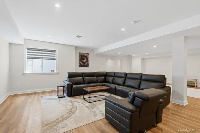 23 Woodbury Road, Oyster Bay, NY, 5 Bedrooms Bedrooms, 9 Rooms Rooms,5 BathroomsBathrooms,Residential,For Rent,Woodbury,0,1005913 23 Woodbury Road, Oyster Bay, NY, 5 Bedrooms Bedrooms, 9 Rooms Rooms,5 BathroomsBathrooms,Residential,For Rent,Woodbury,0,1005913