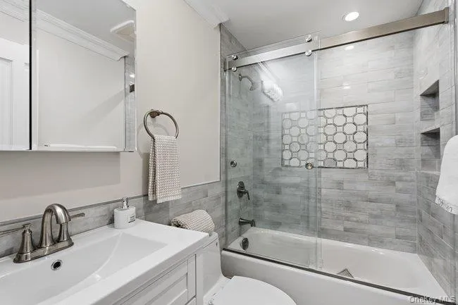 23 Woodbury Road, Oyster Bay, NY, 5 Bedrooms Bedrooms, 9 Rooms Rooms,5 BathroomsBathrooms,Residential,For Rent,Woodbury,0,1005913 23 Woodbury Road, Oyster Bay, NY, 5 Bedrooms Bedrooms, 9 Rooms Rooms,5 BathroomsBathrooms,Residential,For Rent,Woodbury,0,1005913