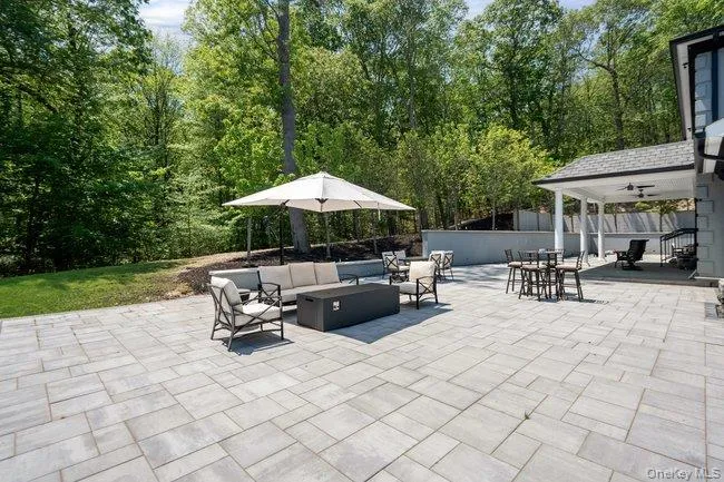 23 Woodbury Road, Oyster Bay, NY, 5 Bedrooms Bedrooms, 9 Rooms Rooms,5 BathroomsBathrooms,Residential,For Rent,Woodbury,0,1005913 23 Woodbury Road, Oyster Bay, NY, 5 Bedrooms Bedrooms, 9 Rooms Rooms,5 BathroomsBathrooms,Residential,For Rent,Woodbury,0,1005913
