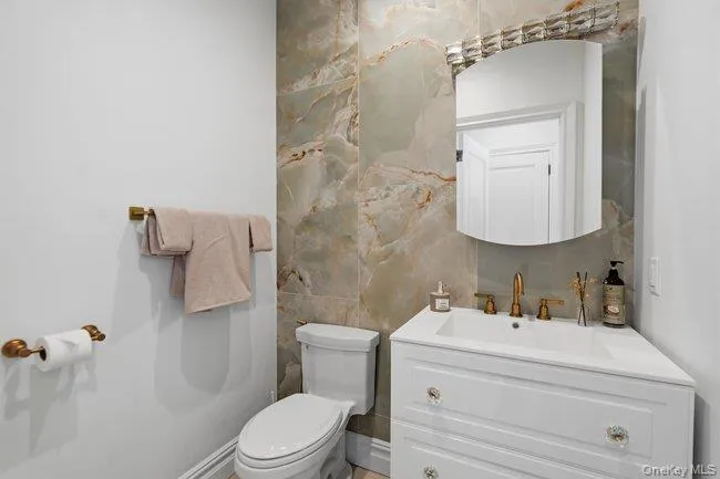 23 Woodbury Road, Oyster Bay, NY, 5 Bedrooms Bedrooms, 9 Rooms Rooms,5 BathroomsBathrooms,Residential,For Rent,Woodbury,0,1005913 23 Woodbury Road, Oyster Bay, NY, 5 Bedrooms Bedrooms, 9 Rooms Rooms,5 BathroomsBathrooms,Residential,For Rent,Woodbury,0,1005913