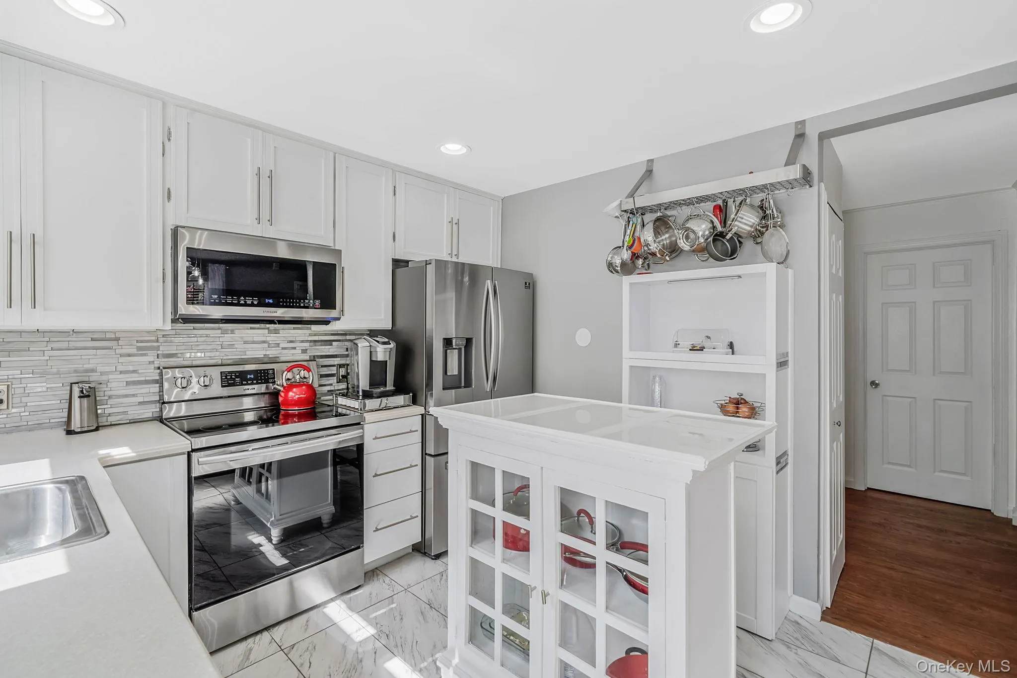 147 Baybright Drive, Brookhaven, NY, 3 Bedrooms Bedrooms, 6 Rooms Rooms,2 BathroomsBathrooms,Residential,For Rent,Baybright,0,1005920 147 Baybright Drive, Brookhaven, NY, 3 Bedrooms Bedrooms, 6 Rooms Rooms,2 BathroomsBathrooms,Residential,For Rent,Baybright,0,1005920