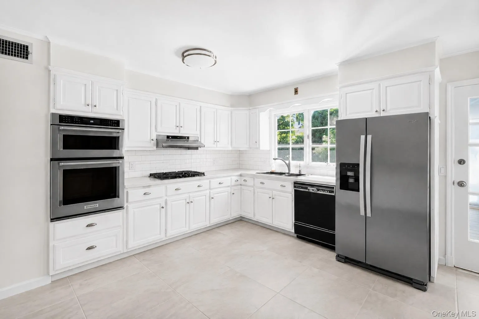 835 Shore Acres Drive, Rye Town, NY, 3 Bedrooms Bedrooms, 9 Rooms Rooms,3 BathroomsBathrooms,Residential,For Rent,Shore Acres,0,1005923 835 Shore Acres Drive, Rye Town, NY, 3 Bedrooms Bedrooms, 9 Rooms Rooms,3 BathroomsBathrooms,Residential,For Rent,Shore Acres,0,1005923
