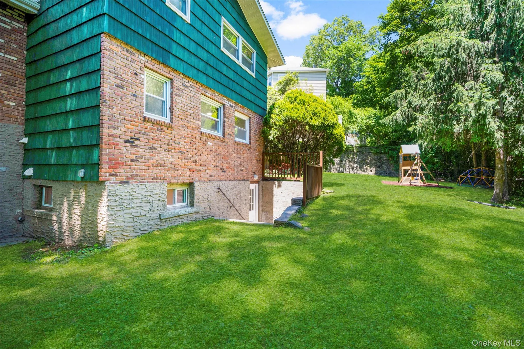 14 Jones Place, White Plains, NY, 3 Bedrooms Bedrooms, 8 Rooms Rooms,2 BathroomsBathrooms,Residential,For Rent,Jones,0,1005927 14 Jones Place, White Plains, NY, 3 Bedrooms Bedrooms, 8 Rooms Rooms,2 BathroomsBathrooms,Residential,For Rent,Jones,0,1005927