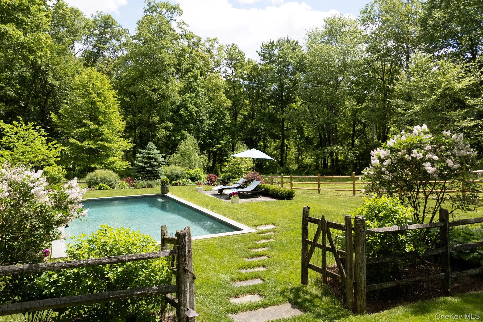 85 Frost Road, Rhinebeck, NY, 1 Bedroom Bedrooms, 1 Room Rooms,1 BathroomBathrooms,Residential,For Rent,Frost,0,1005937 85 Frost Road, Rhinebeck, NY, 1 Bedroom Bedrooms, 1 Room Rooms,1 BathroomBathrooms,Residential,For Rent,Frost,0,1005937