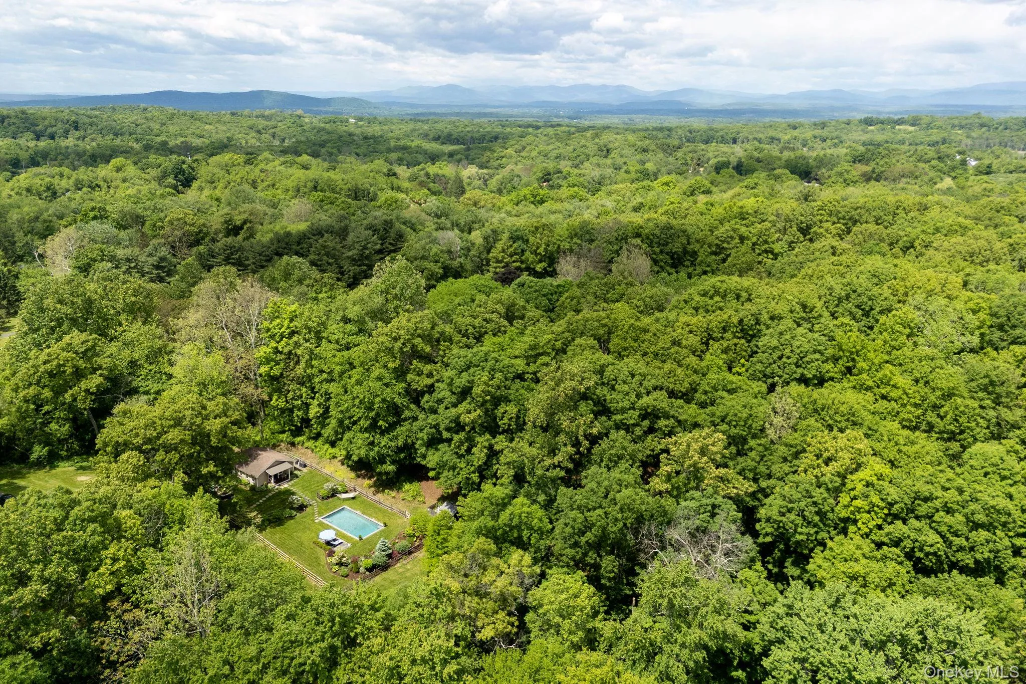 85 Frost Road, Rhinebeck, NY, 1 Bedroom Bedrooms, 1 Room Rooms,1 BathroomBathrooms,Residential,For Rent,Frost,0,1005937 85 Frost Road, Rhinebeck, NY, 1 Bedroom Bedrooms, 1 Room Rooms,1 BathroomBathrooms,Residential,For Rent,Frost,0,1005937