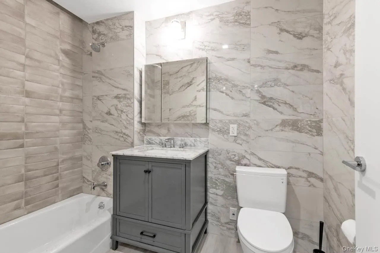 14020 Cherry Avenue, New York, NY, 1 Bedroom Bedrooms, 3 Rooms Rooms,1 BathroomBathrooms,Residential,For Rent,Cherry,0,1005938 14020 Cherry Avenue, New York, NY, 1 Bedroom Bedrooms, 3 Rooms Rooms,1 BathroomBathrooms,Residential,For Rent,Cherry,0,1005938