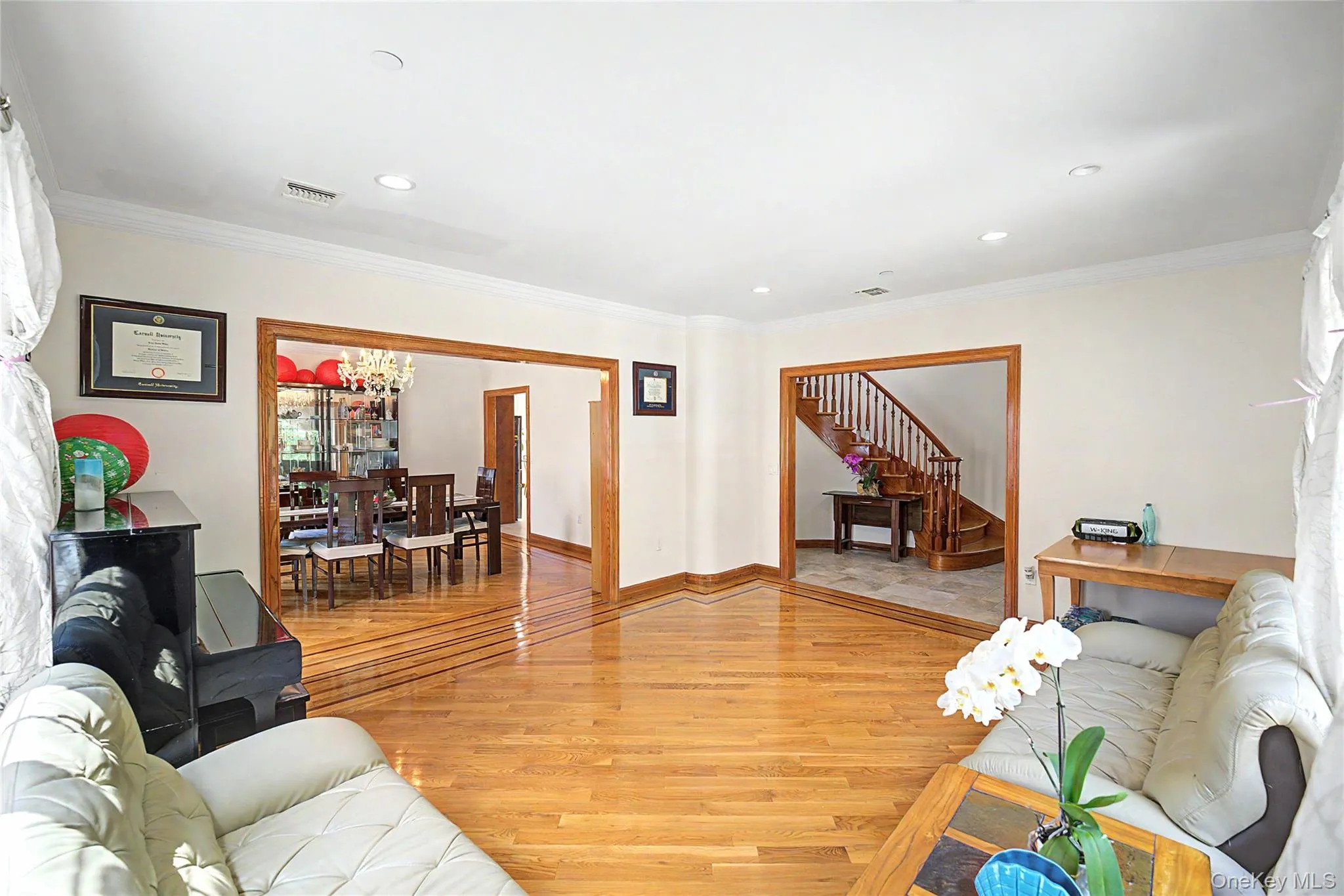 246-12 Cambria Avenue, New York, NY, 4 Bedrooms Bedrooms, 7 Rooms Rooms,4 BathroomsBathrooms,Residential,For Rent,Cambria,0,1005941 246-12 Cambria Avenue, New York, NY, 4 Bedrooms Bedrooms, 7 Rooms Rooms,4 BathroomsBathrooms,Residential,For Rent,Cambria,0,1005941