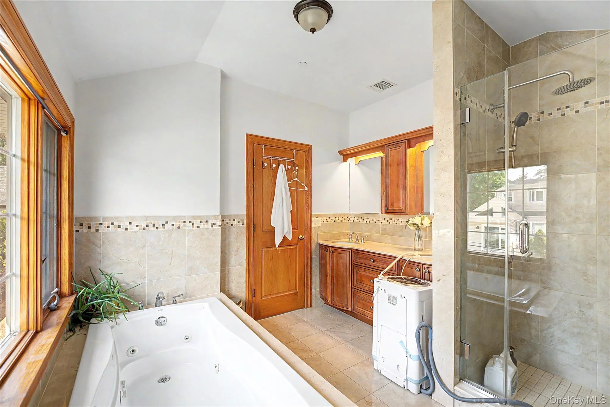 246-12 Cambria Avenue, New York, NY, 4 Bedrooms Bedrooms, 7 Rooms Rooms,4 BathroomsBathrooms,Residential,For Rent,Cambria,0,1005941 246-12 Cambria Avenue, New York, NY, 4 Bedrooms Bedrooms, 7 Rooms Rooms,4 BathroomsBathrooms,Residential,For Rent,Cambria,0,1005941