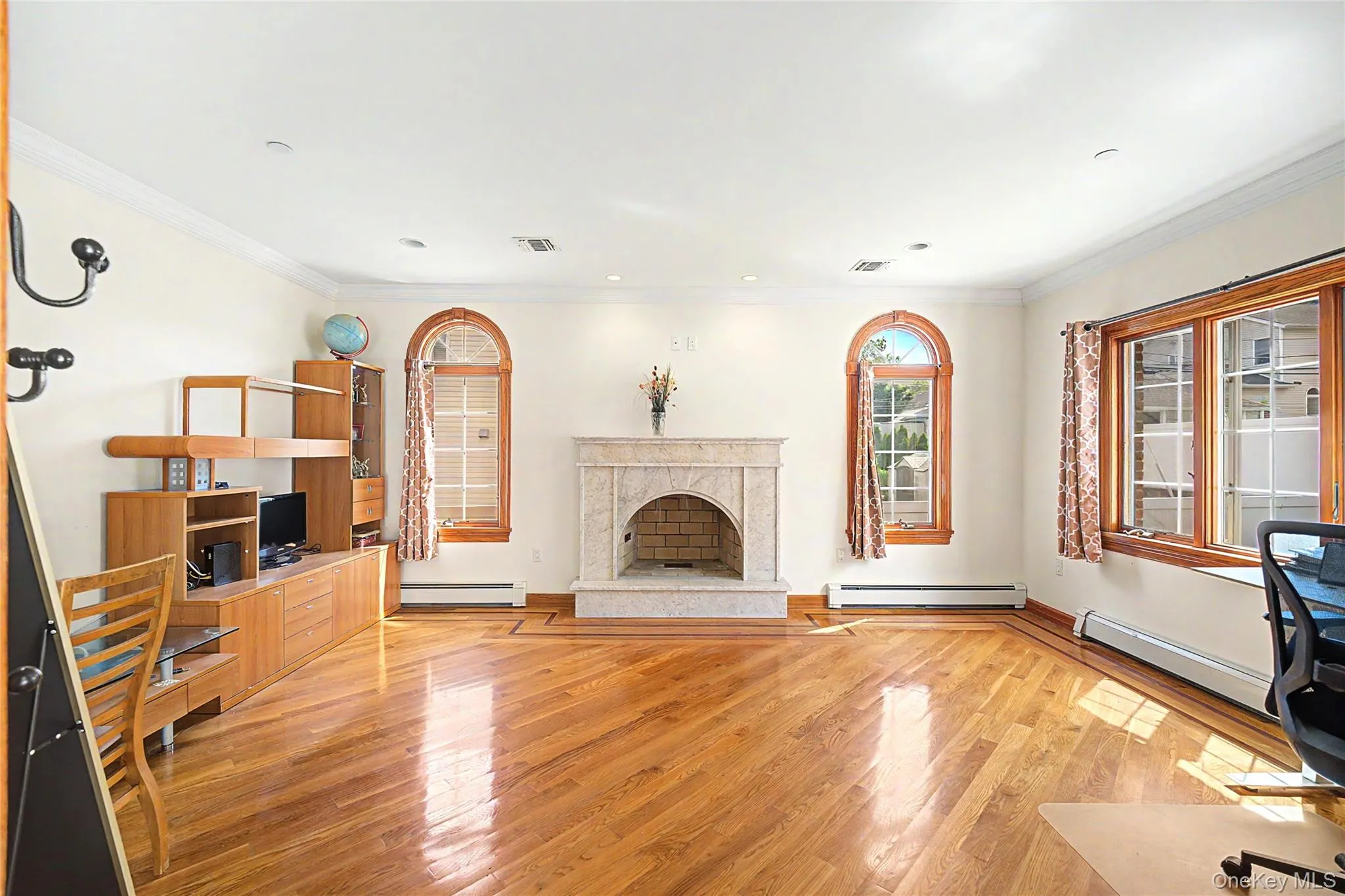 246-12 Cambria Avenue, New York, NY, 4 Bedrooms Bedrooms, 7 Rooms Rooms,4 BathroomsBathrooms,Residential,For Rent,Cambria,0,1005941 246-12 Cambria Avenue, New York, NY, 4 Bedrooms Bedrooms, 7 Rooms Rooms,4 BathroomsBathrooms,Residential,For Rent,Cambria,0,1005941