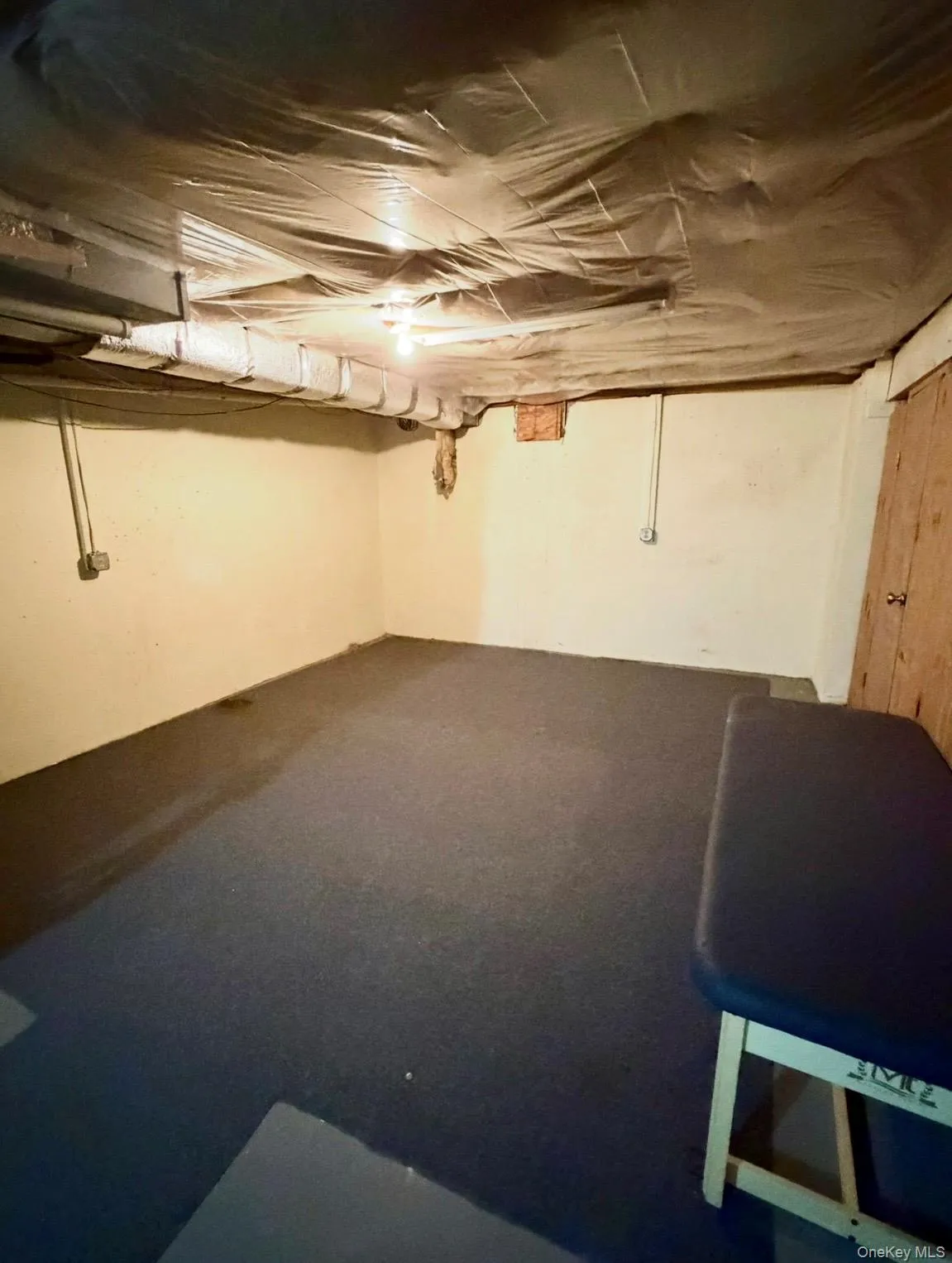42 Krier Lane, Thompson, NY, 2 Bedrooms Bedrooms, 7 Rooms Rooms,1 BathroomBathrooms,Residential Lease,For Rent,Krier,0,1005942 42 Krier Lane, Thompson, NY, 2 Bedrooms Bedrooms, 7 Rooms Rooms,1 BathroomBathrooms,Residential Lease,For Rent,Krier,0,1005942