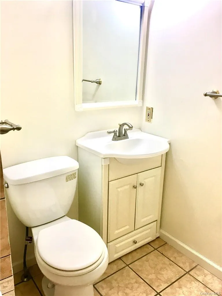 42 Krier Lane, Thompson, NY, 2 Bedrooms Bedrooms, 7 Rooms Rooms,1 BathroomBathrooms,Residential Lease,For Rent,Krier,0,1005942 42 Krier Lane, Thompson, NY, 2 Bedrooms Bedrooms, 7 Rooms Rooms,1 BathroomBathrooms,Residential Lease,For Rent,Krier,0,1005942