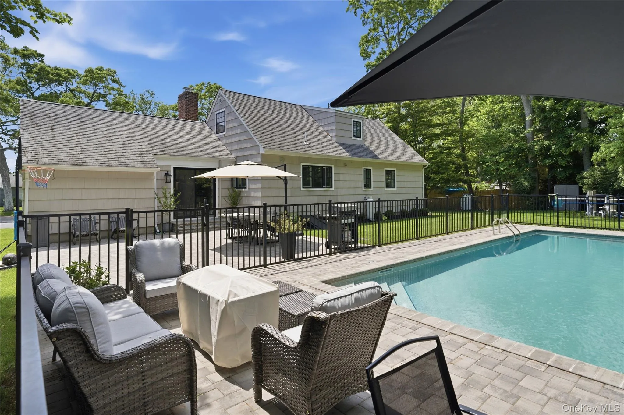 12 Wayne Court, Southampton, NY, 4 Bedrooms Bedrooms, 7 Rooms Rooms,2 BathroomsBathrooms,Residential Lease,For Rent,Wayne,0,1005947 12 Wayne Court, Southampton, NY, 4 Bedrooms Bedrooms, 7 Rooms Rooms,2 BathroomsBathrooms,Residential Lease,For Rent,Wayne,0,1005947