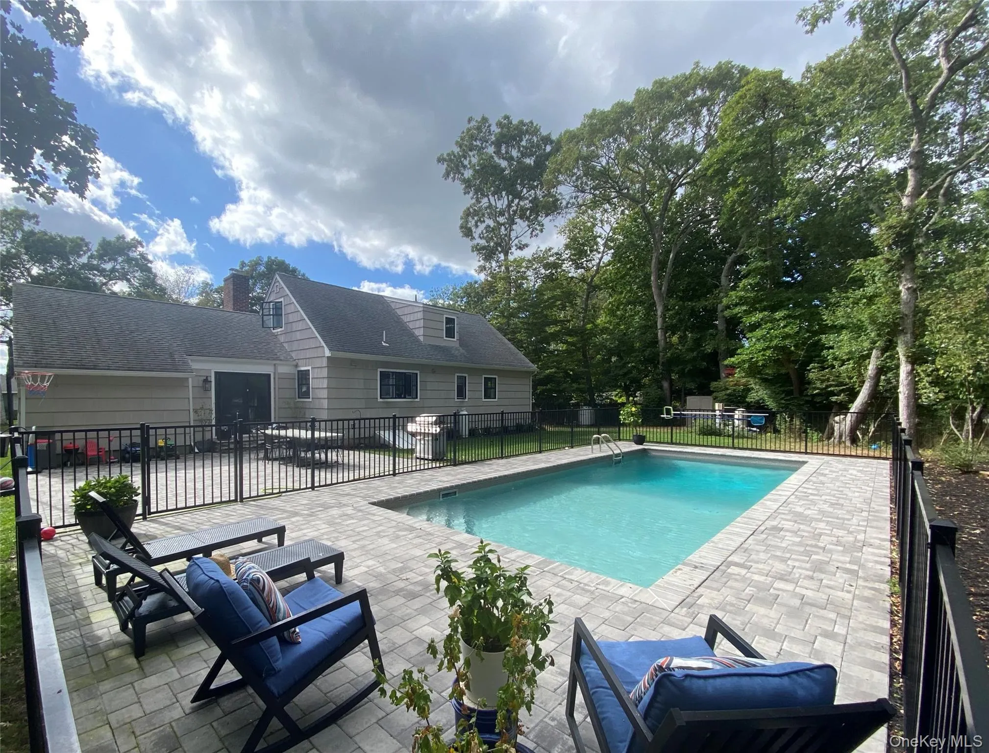 12 Wayne Court, Southampton, NY, 4 Bedrooms Bedrooms, 7 Rooms Rooms,2 BathroomsBathrooms,Residential Lease,For Rent,Wayne,0,1005947 12 Wayne Court, Southampton, NY, 4 Bedrooms Bedrooms, 7 Rooms Rooms,2 BathroomsBathrooms,Residential Lease,For Rent,Wayne,0,1005947