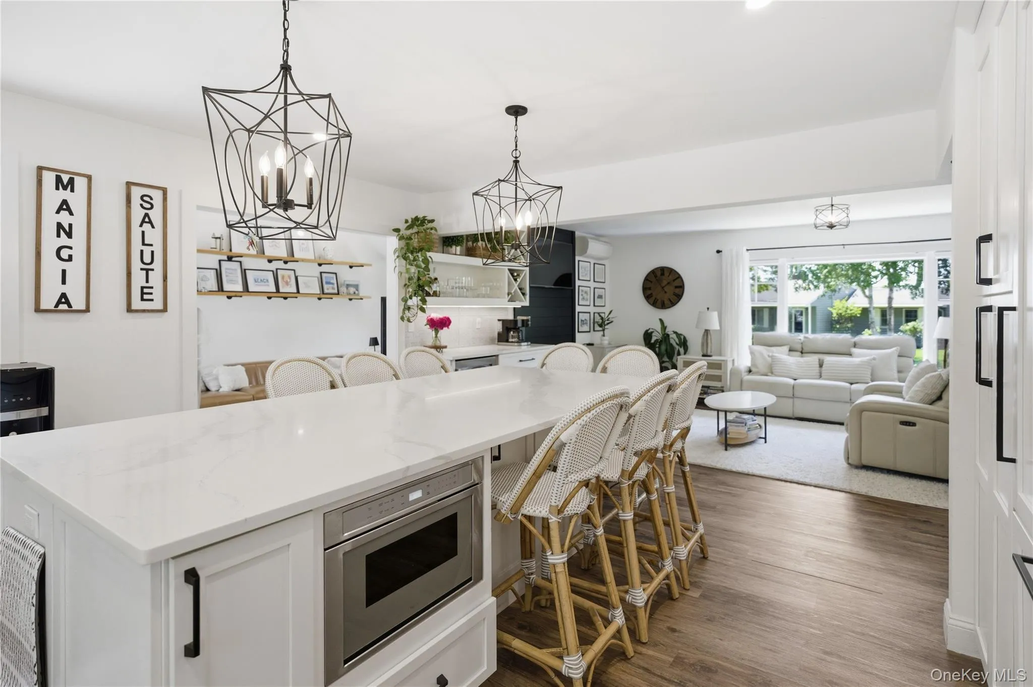12 Wayne Court, Southampton, NY, 4 Bedrooms Bedrooms, 7 Rooms Rooms,2 BathroomsBathrooms,Residential Lease,For Rent,Wayne,0,1005947 12 Wayne Court, Southampton, NY, 4 Bedrooms Bedrooms, 7 Rooms Rooms,2 BathroomsBathrooms,Residential Lease,For Rent,Wayne,0,1005947