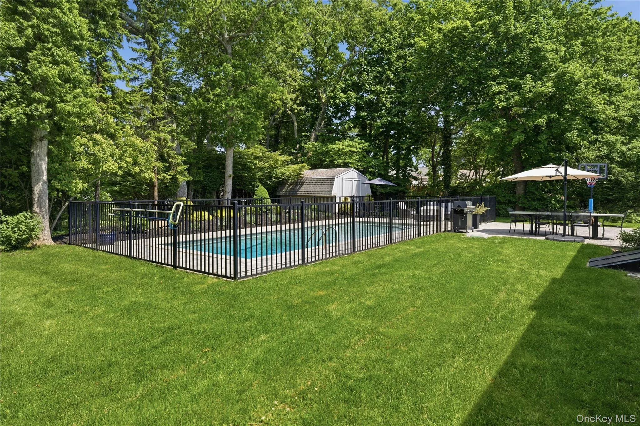 12 Wayne Court, Southampton, NY, 4 Bedrooms Bedrooms, 7 Rooms Rooms,2 BathroomsBathrooms,Residential Lease,For Rent,Wayne,0,1005947 12 Wayne Court, Southampton, NY, 4 Bedrooms Bedrooms, 7 Rooms Rooms,2 BathroomsBathrooms,Residential Lease,For Rent,Wayne,0,1005947