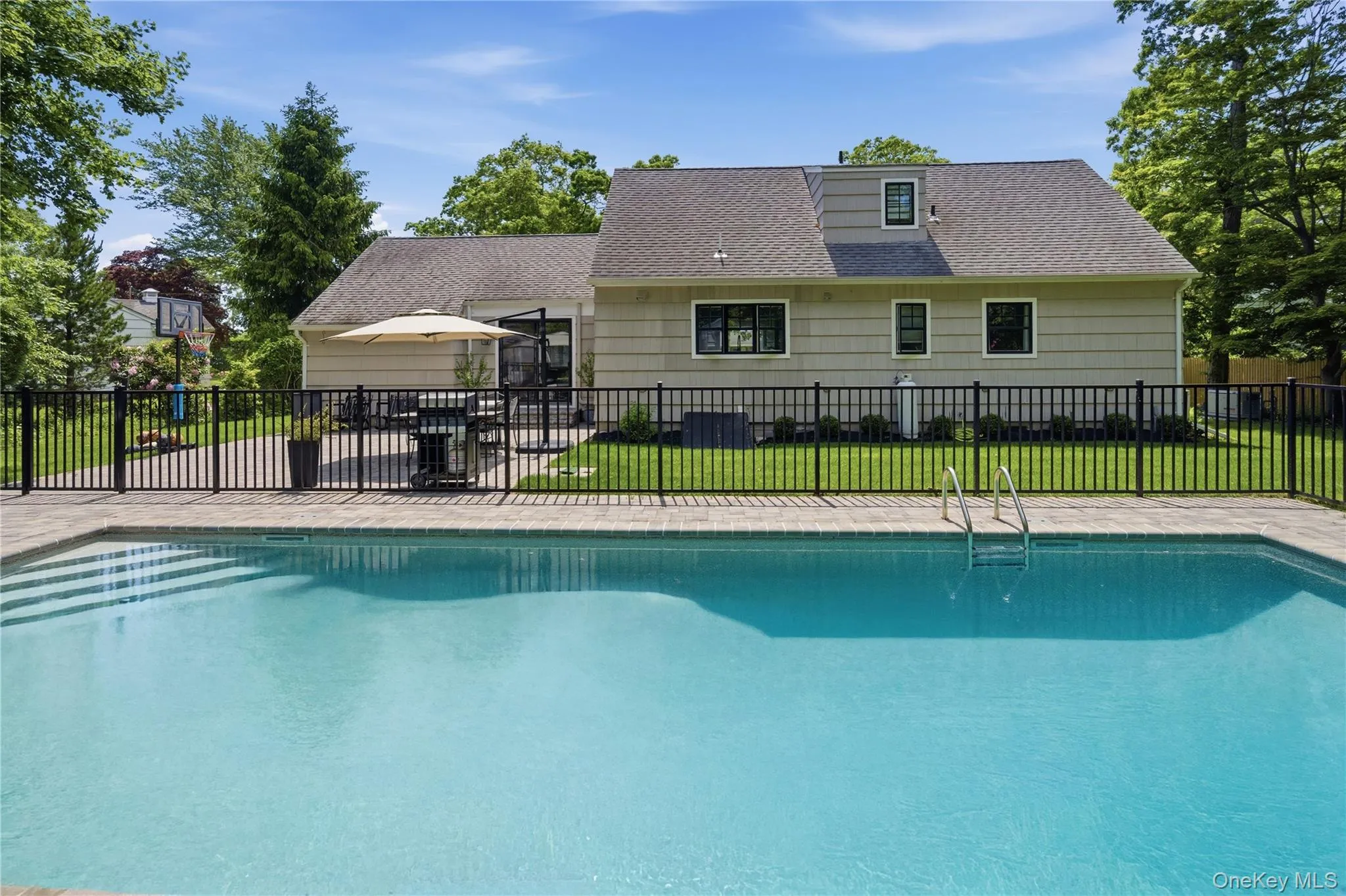 12 Wayne Court, Southampton, NY, 4 Bedrooms Bedrooms, 7 Rooms Rooms,2 BathroomsBathrooms,Residential Lease,For Rent,Wayne,0,1005947 12 Wayne Court, Southampton, NY, 4 Bedrooms Bedrooms, 7 Rooms Rooms,2 BathroomsBathrooms,Residential Lease,For Rent,Wayne,0,1005947