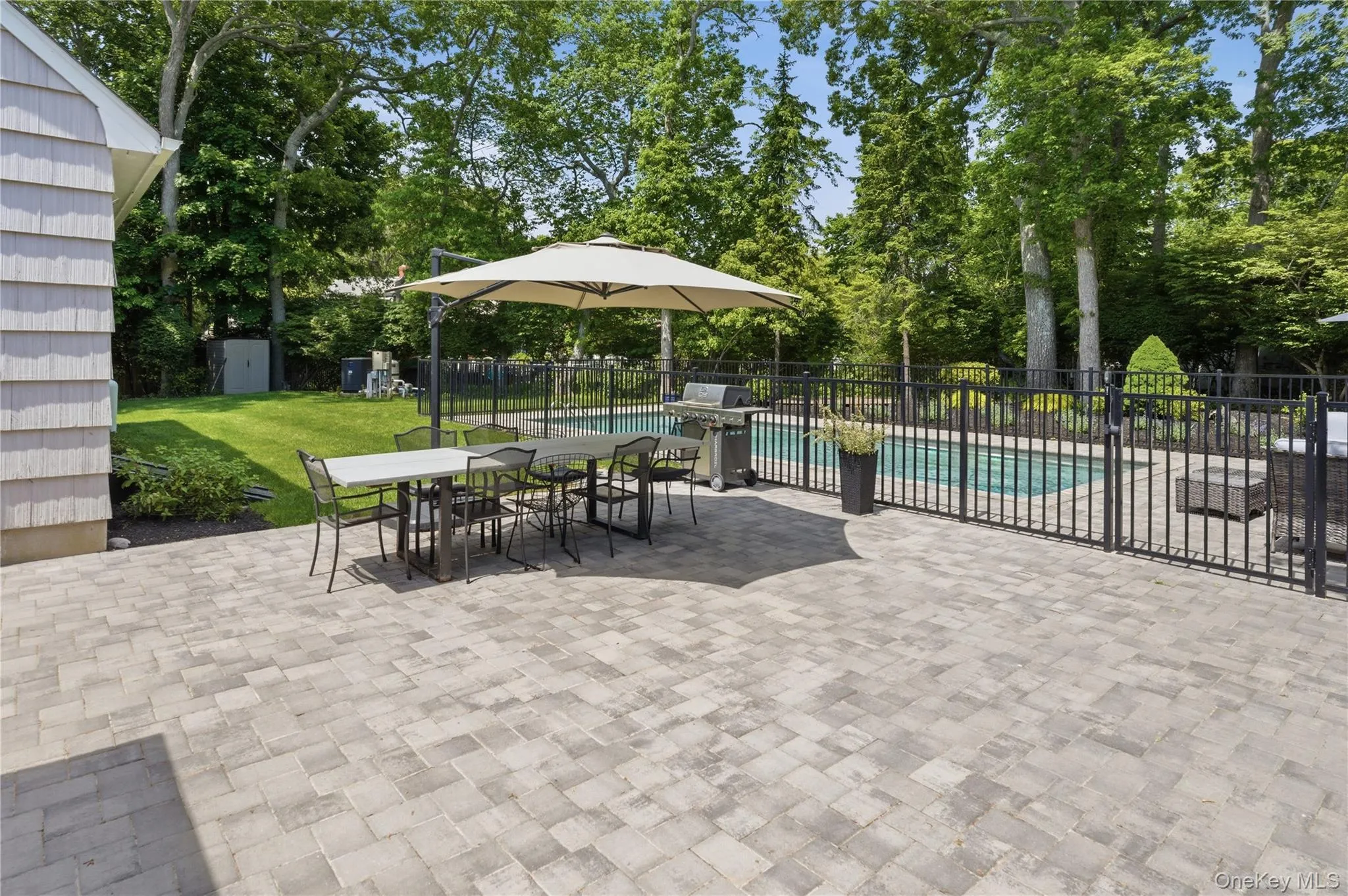 12 Wayne Court, Southampton, NY, 4 Bedrooms Bedrooms, 7 Rooms Rooms,2 BathroomsBathrooms,Residential Lease,For Rent,Wayne,0,1005947 12 Wayne Court, Southampton, NY, 4 Bedrooms Bedrooms, 7 Rooms Rooms,2 BathroomsBathrooms,Residential Lease,For Rent,Wayne,0,1005947