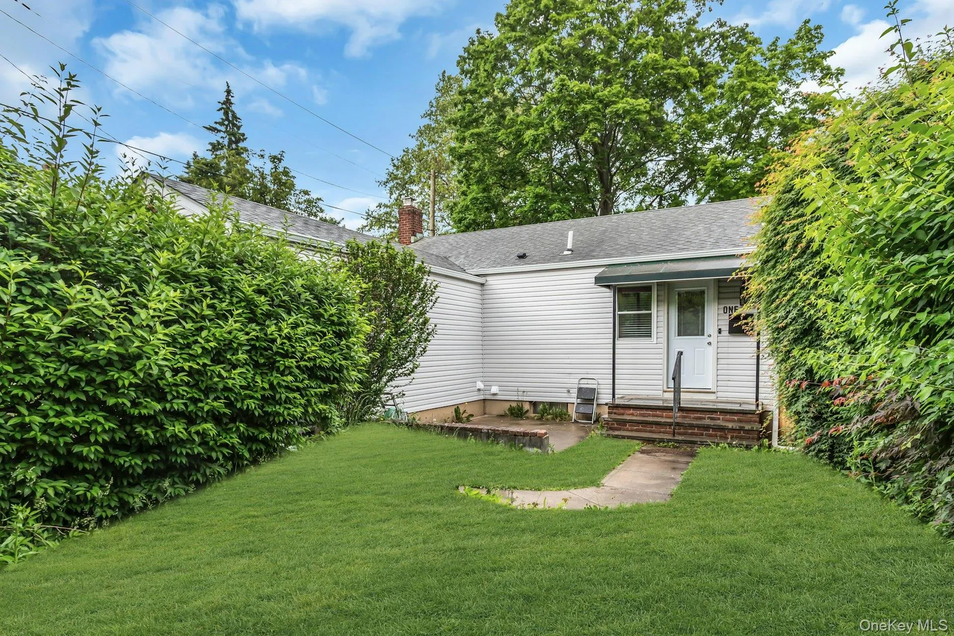 1 Coles, Glen Cove, NY, 2 Bedrooms Bedrooms, 7 Rooms Rooms,1 BathroomBathrooms,Residential,For Rent,Coles,0,1005953 1 Coles, Glen Cove, NY, 2 Bedrooms Bedrooms, 7 Rooms Rooms,1 BathroomBathrooms,Residential,For Rent,Coles,0,1005953
