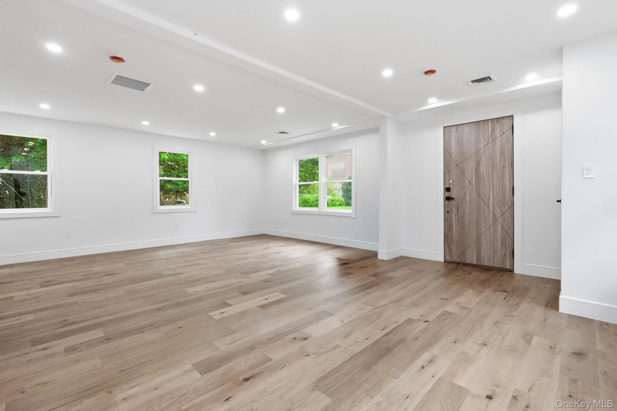 2532 Washington Avenue, Hempstead, NY, 3 Bedrooms Bedrooms, 11 Rooms Rooms,3 BathroomsBathrooms,Residential,For Rent,Washington,0,1005954 2532 Washington Avenue, Hempstead, NY, 3 Bedrooms Bedrooms, 11 Rooms Rooms,3 BathroomsBathrooms,Residential,For Rent,Washington,0,1005954
