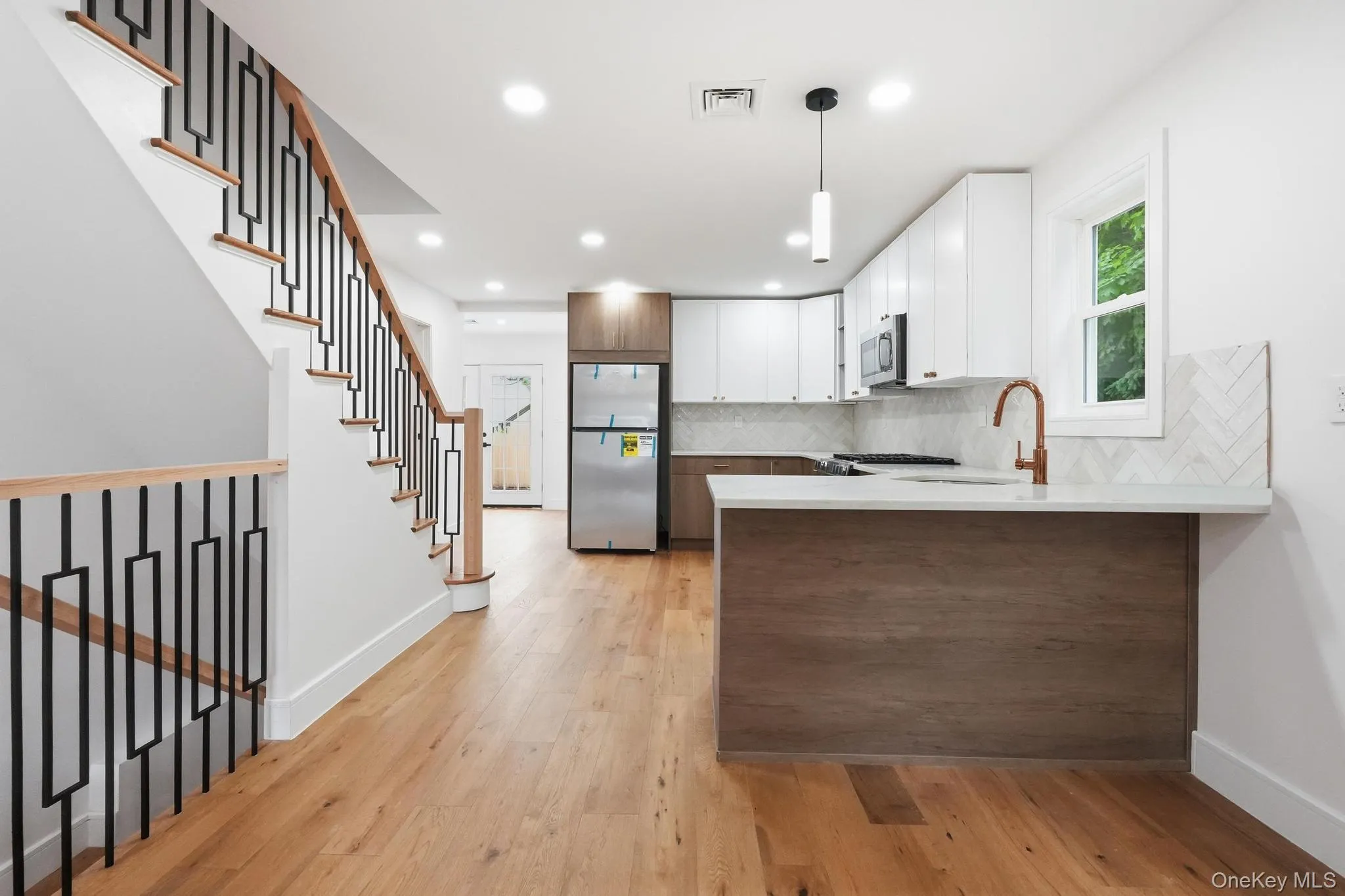 2532 Washington Avenue, Hempstead, NY, 3 Bedrooms Bedrooms, 11 Rooms Rooms,3 BathroomsBathrooms,Residential,For Rent,Washington,0,1005954 2532 Washington Avenue, Hempstead, NY, 3 Bedrooms Bedrooms, 11 Rooms Rooms,3 BathroomsBathrooms,Residential,For Rent,Washington,0,1005954