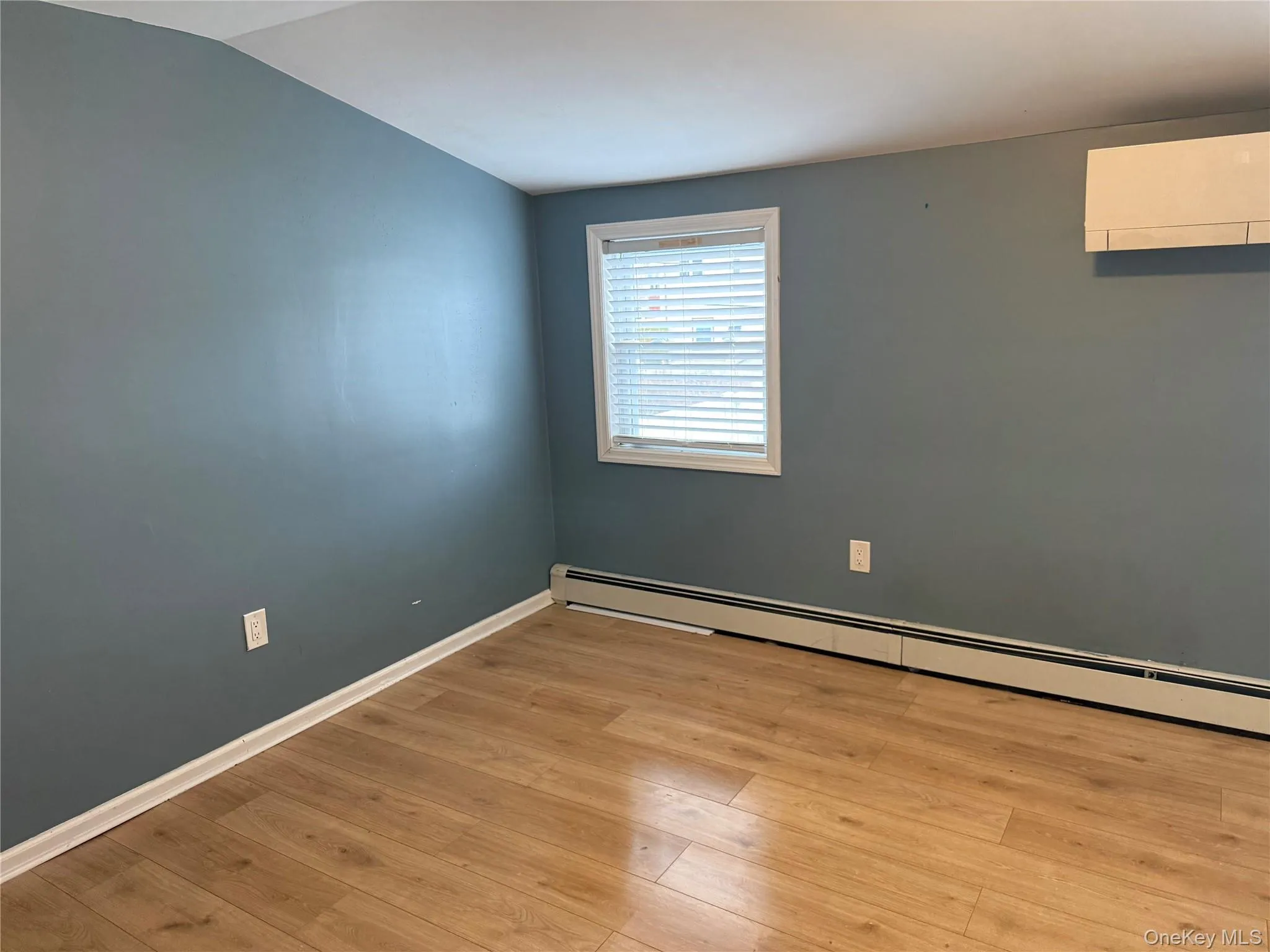 65 Morning Glory Road, Hempstead, NY, 4 Bedrooms Bedrooms, 7 Rooms Rooms,2 BathroomsBathrooms,Residential Lease,For Rent,Morning Glory,0,1005956 65 Morning Glory Road, Hempstead, NY, 4 Bedrooms Bedrooms, 7 Rooms Rooms,2 BathroomsBathrooms,Residential Lease,For Rent,Morning Glory,0,1005956
