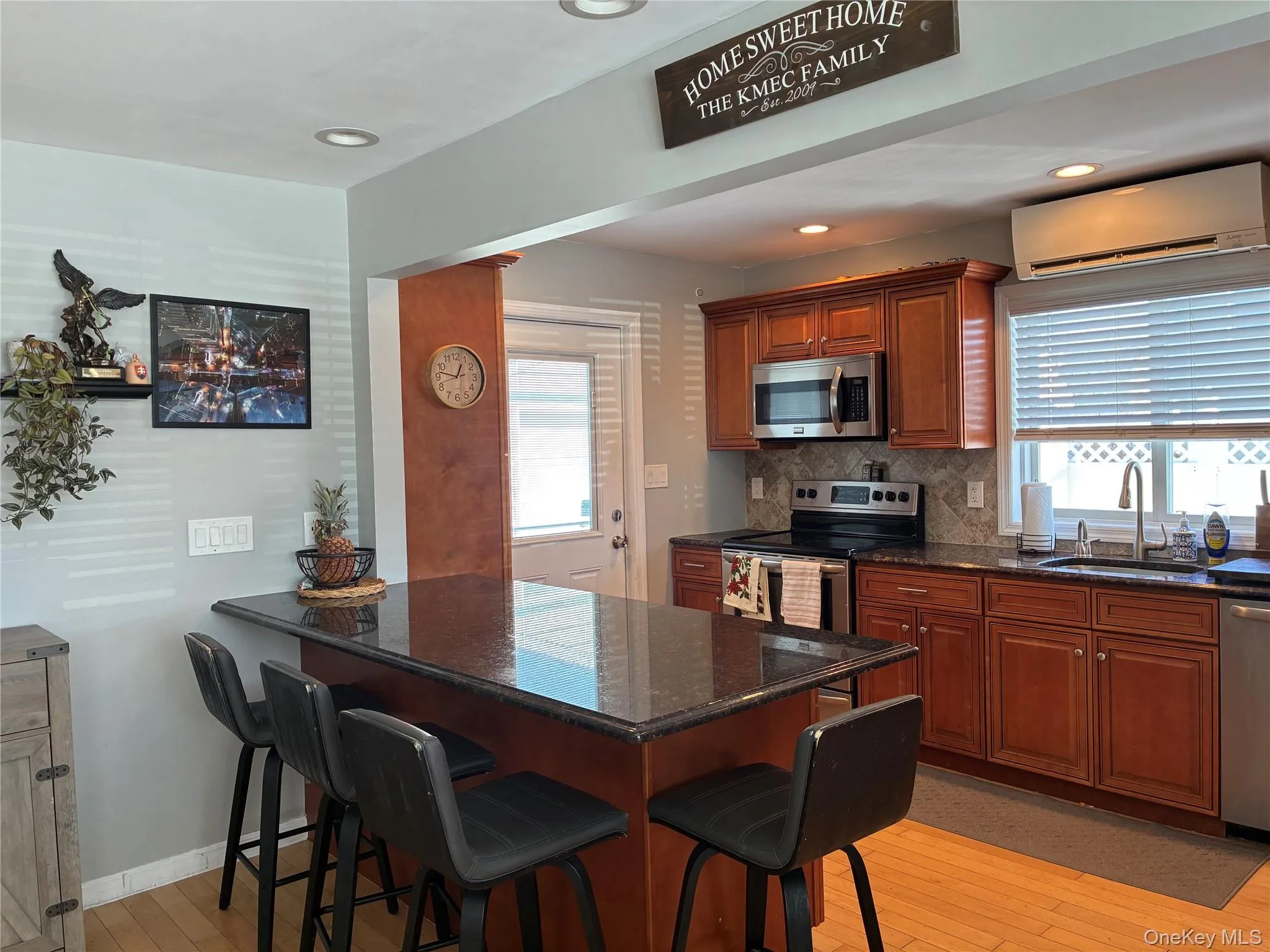 65 Morning Glory Road, Hempstead, NY, 4 Bedrooms Bedrooms, 7 Rooms Rooms,2 BathroomsBathrooms,Residential Lease,For Rent,Morning Glory,0,1005956 65 Morning Glory Road, Hempstead, NY, 4 Bedrooms Bedrooms, 7 Rooms Rooms,2 BathroomsBathrooms,Residential Lease,For Rent,Morning Glory,0,1005956