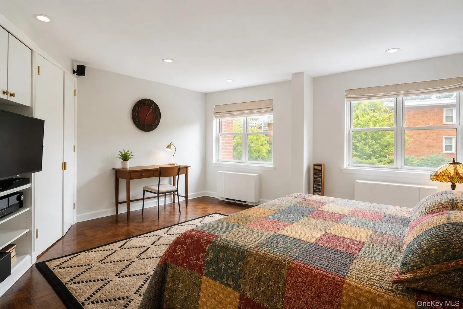 180 Middle Neck Road, North Hempstead, NY, 3 Bedrooms Bedrooms, 6 Rooms Rooms,2 BathroomsBathrooms,Residential,For Rent,Middle Neck,0,1005961 180 Middle Neck Road, North Hempstead, NY, 3 Bedrooms Bedrooms, 6 Rooms Rooms,2 BathroomsBathrooms,Residential,For Rent,Middle Neck,0,1005961