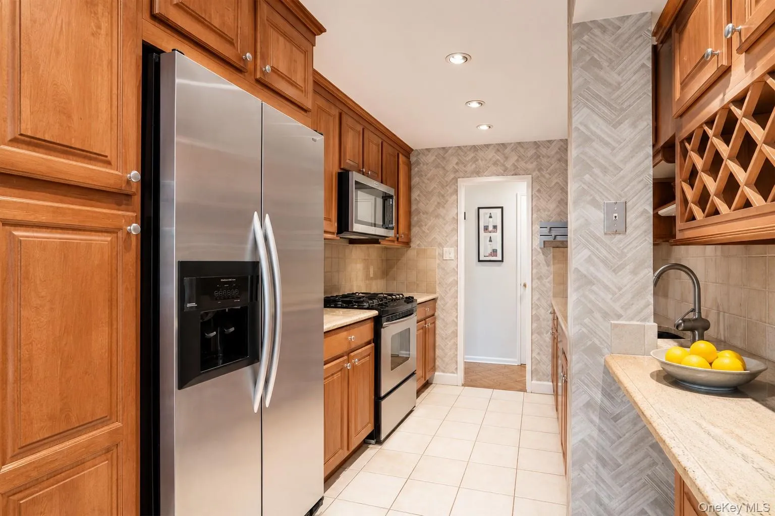 180 Middle Neck Road, North Hempstead, NY, 3 Bedrooms Bedrooms, 6 Rooms Rooms,2 BathroomsBathrooms,Residential,For Rent,Middle Neck,0,1005961 180 Middle Neck Road, North Hempstead, NY, 3 Bedrooms Bedrooms, 6 Rooms Rooms,2 BathroomsBathrooms,Residential,For Rent,Middle Neck,0,1005961