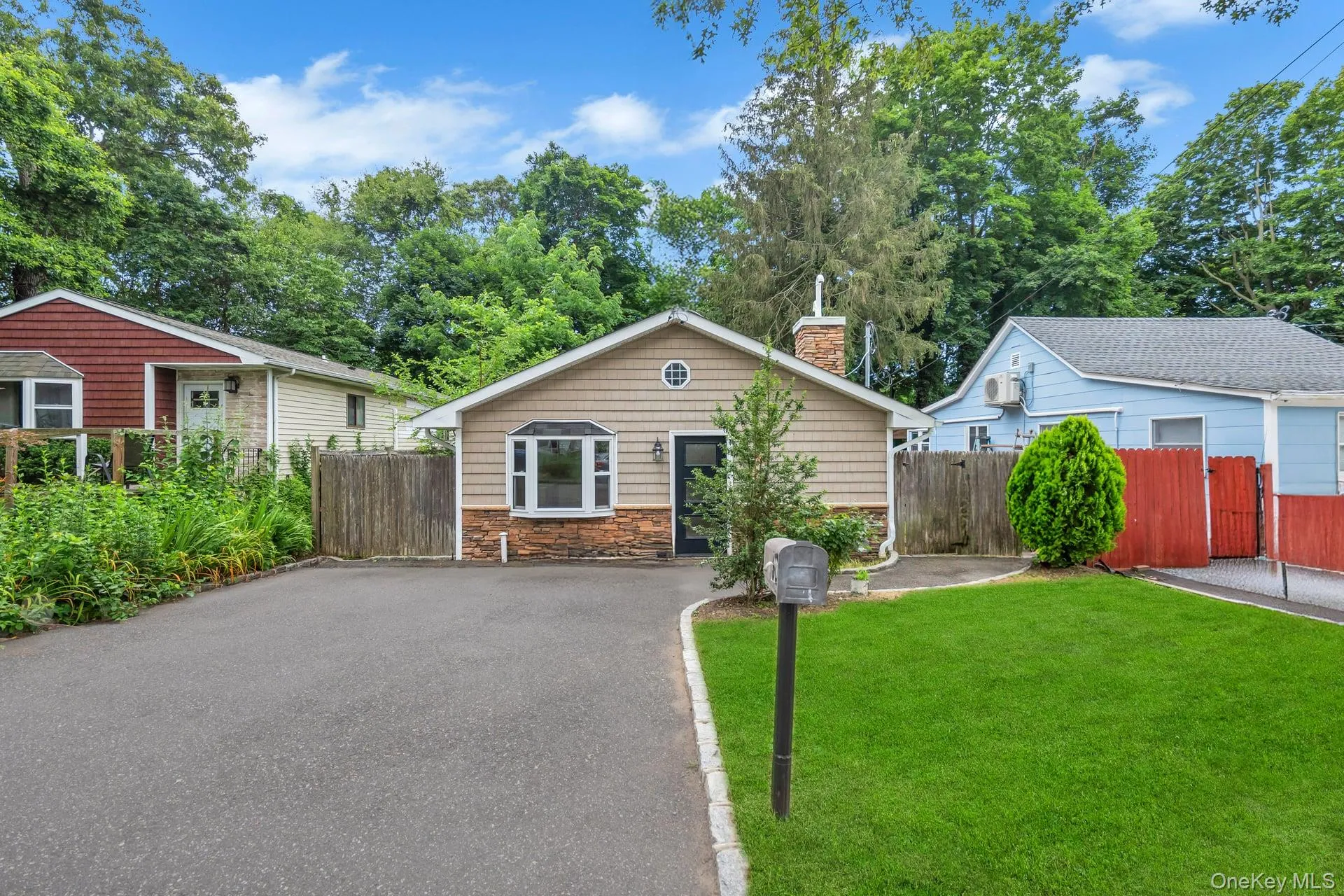 30 Harding Road, Brookhaven, NY, 3 Bedrooms Bedrooms, 6 Rooms Rooms,2 BathroomsBathrooms,Residential,For Rent,Harding,0,1005970 30 Harding Road, Brookhaven, NY, 3 Bedrooms Bedrooms, 6 Rooms Rooms,2 BathroomsBathrooms,Residential,For Rent,Harding,0,1005970