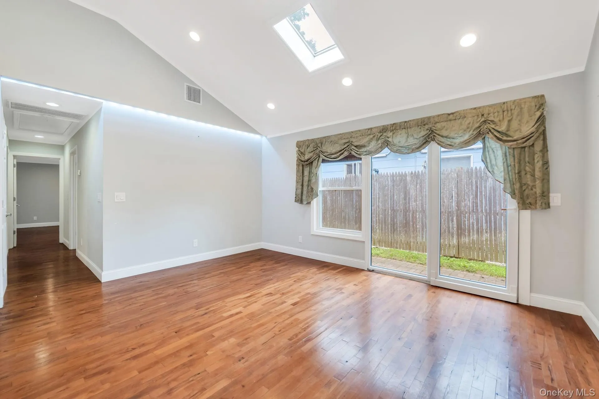30 Harding Road, Brookhaven, NY, 3 Bedrooms Bedrooms, 6 Rooms Rooms,2 BathroomsBathrooms,Residential,For Rent,Harding,0,1005970 30 Harding Road, Brookhaven, NY, 3 Bedrooms Bedrooms, 6 Rooms Rooms,2 BathroomsBathrooms,Residential,For Rent,Harding,0,1005970