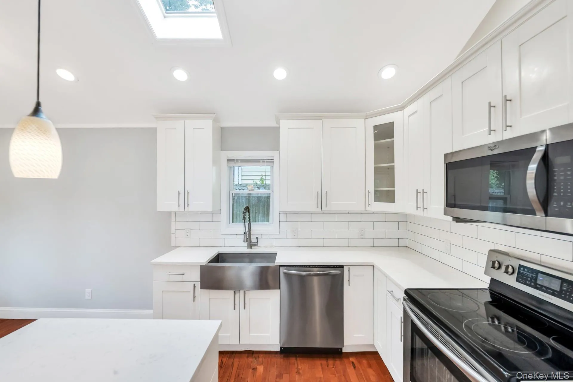 30 Harding Road, Brookhaven, NY, 3 Bedrooms Bedrooms, 6 Rooms Rooms,2 BathroomsBathrooms,Residential,For Rent,Harding,0,1005970 30 Harding Road, Brookhaven, NY, 3 Bedrooms Bedrooms, 6 Rooms Rooms,2 BathroomsBathrooms,Residential,For Rent,Harding,0,1005970