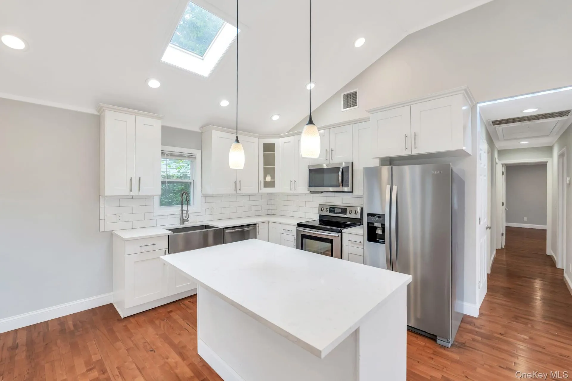 30 Harding Road, Brookhaven, NY, 3 Bedrooms Bedrooms, 6 Rooms Rooms,2 BathroomsBathrooms,Residential,For Rent,Harding,0,1005970 30 Harding Road, Brookhaven, NY, 3 Bedrooms Bedrooms, 6 Rooms Rooms,2 BathroomsBathrooms,Residential,For Rent,Harding,0,1005970