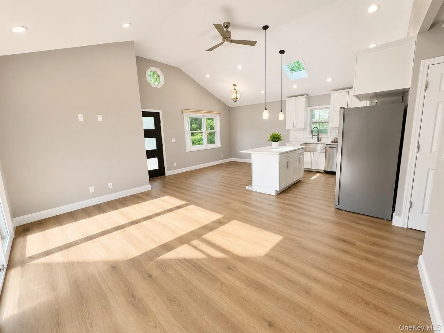 30 Harding Road, Brookhaven, NY, 3 Bedrooms Bedrooms, 6 Rooms Rooms,2 BathroomsBathrooms,Residential,For Rent,Harding,0,1005970 30 Harding Road, Brookhaven, NY, 3 Bedrooms Bedrooms, 6 Rooms Rooms,2 BathroomsBathrooms,Residential,For Rent,Harding,0,1005970