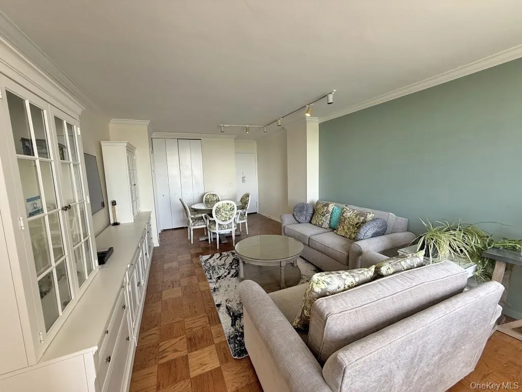 269-10 Grand Central Parkway, New York, NY, 1 Bedroom Bedrooms, 3 Rooms Rooms,1 BathroomBathrooms,Residential,For Rent,Grand Central,0,1005971 269-10 Grand Central Parkway, New York, NY, 1 Bedroom Bedrooms, 3 Rooms Rooms,1 BathroomBathrooms,Residential,For Rent,Grand Central,0,1005971