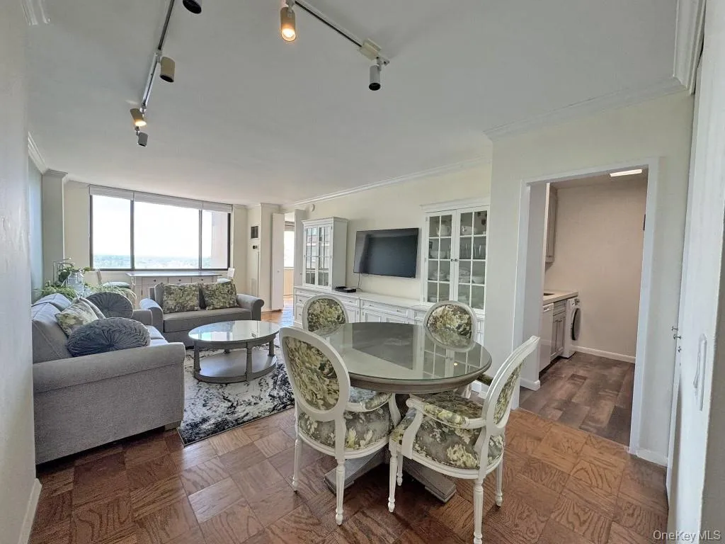 269-10 Grand Central Parkway, New York, NY, 1 Bedroom Bedrooms, 3 Rooms Rooms,1 BathroomBathrooms,Residential,For Rent,Grand Central,0,1005971 269-10 Grand Central Parkway, New York, NY, 1 Bedroom Bedrooms, 3 Rooms Rooms,1 BathroomBathrooms,Residential,For Rent,Grand Central,0,1005971